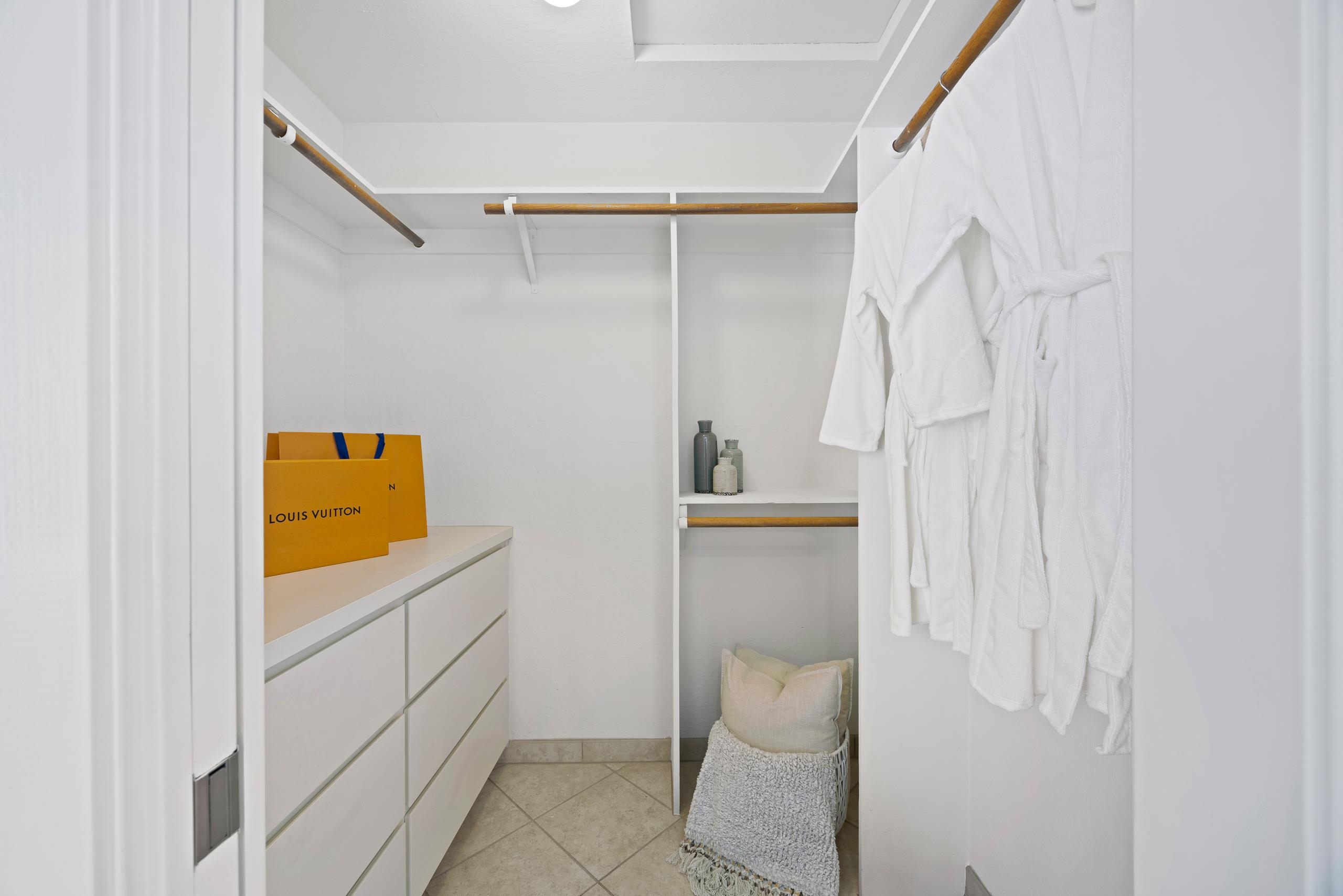 Detail Gallery Image 40 of 59 For 670 Logan Ln, Danville,  CA 94526 - 5 Beds | 2/1 Baths