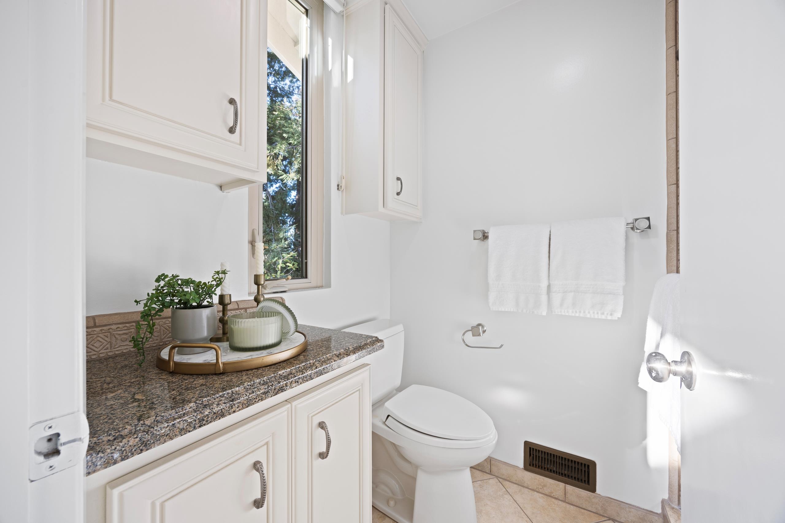 Detail Gallery Image 41 of 59 For 670 Logan Ln, Danville,  CA 94526 - 5 Beds | 2/1 Baths