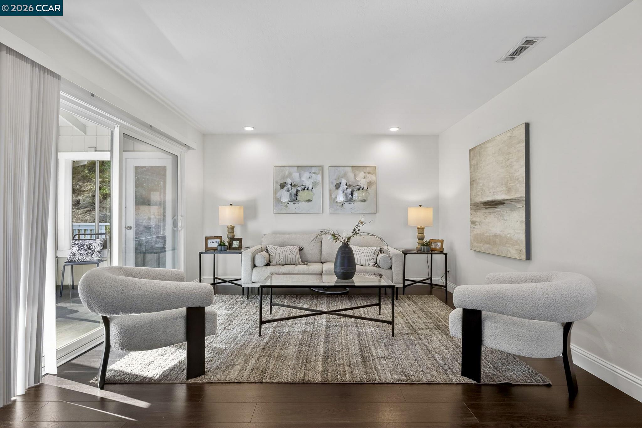 Detail Gallery Image 11 of 54 For 616 Aleta Pl, Pleasant Hill,  CA 94523 - 5 Beds | 3 Baths