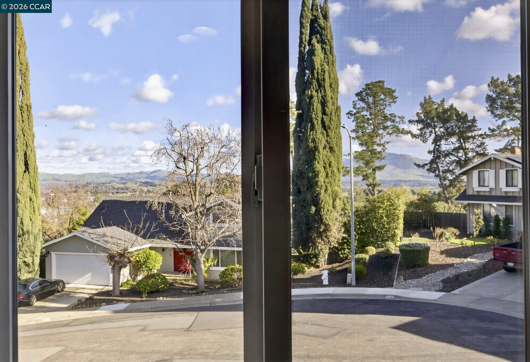 Detail Gallery Image 30 of 54 For 616 Aleta Pl, Pleasant Hill,  CA 94523 - 5 Beds | 3 Baths