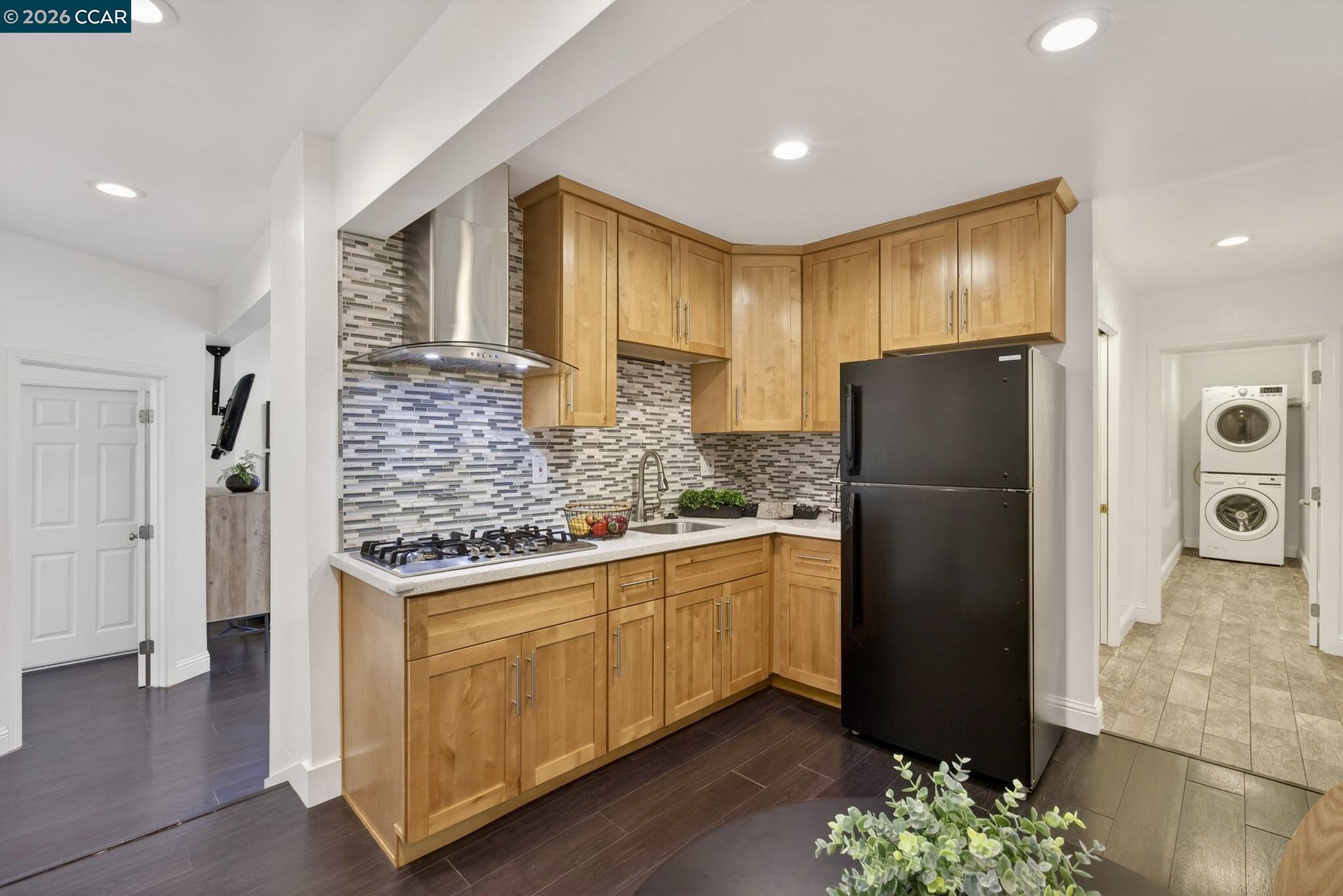 Detail Gallery Image 34 of 54 For 616 Aleta Pl, Pleasant Hill,  CA 94523 - 5 Beds | 3 Baths