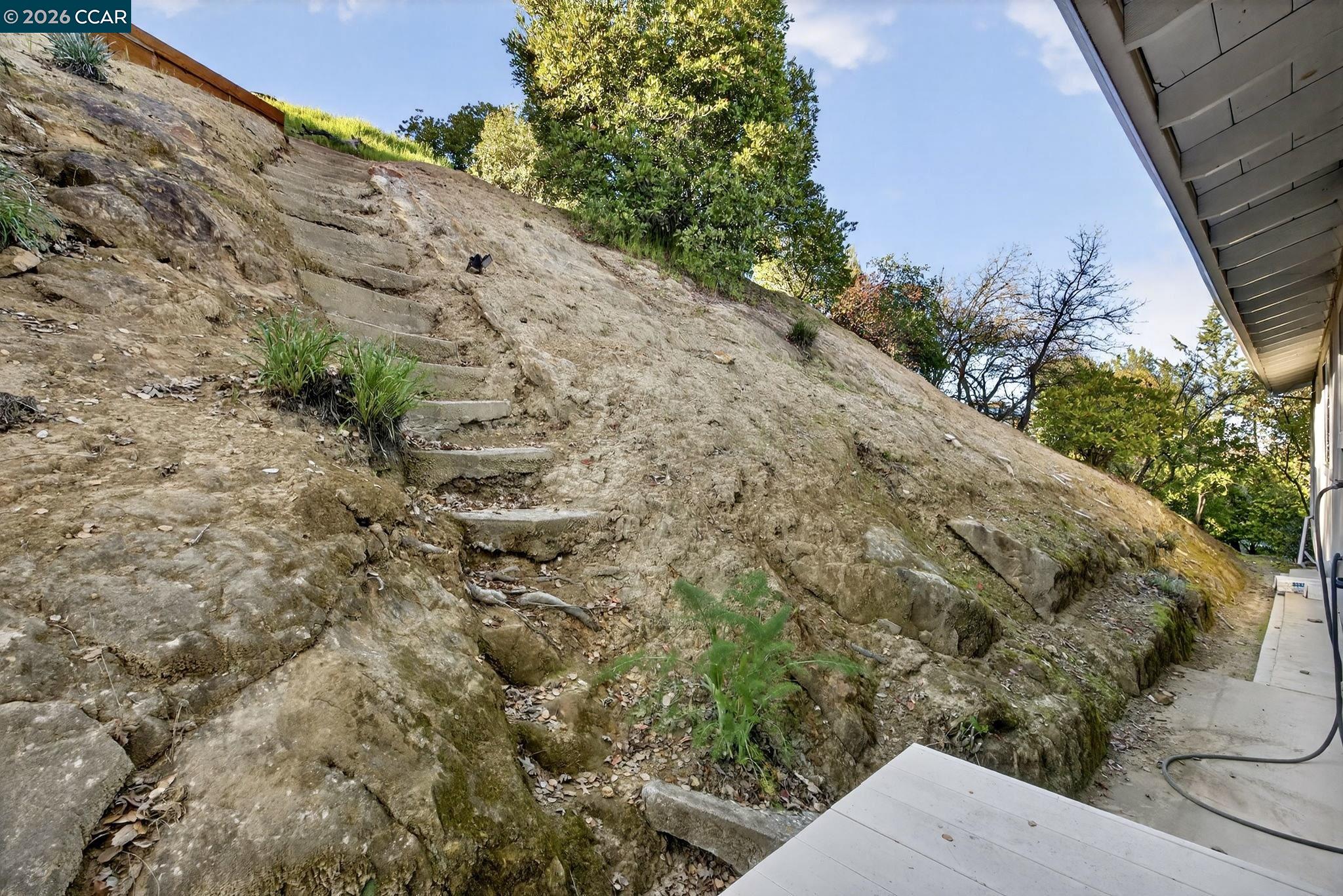 Detail Gallery Image 51 of 54 For 616 Aleta Pl, Pleasant Hill,  CA 94523 - 5 Beds | 3 Baths