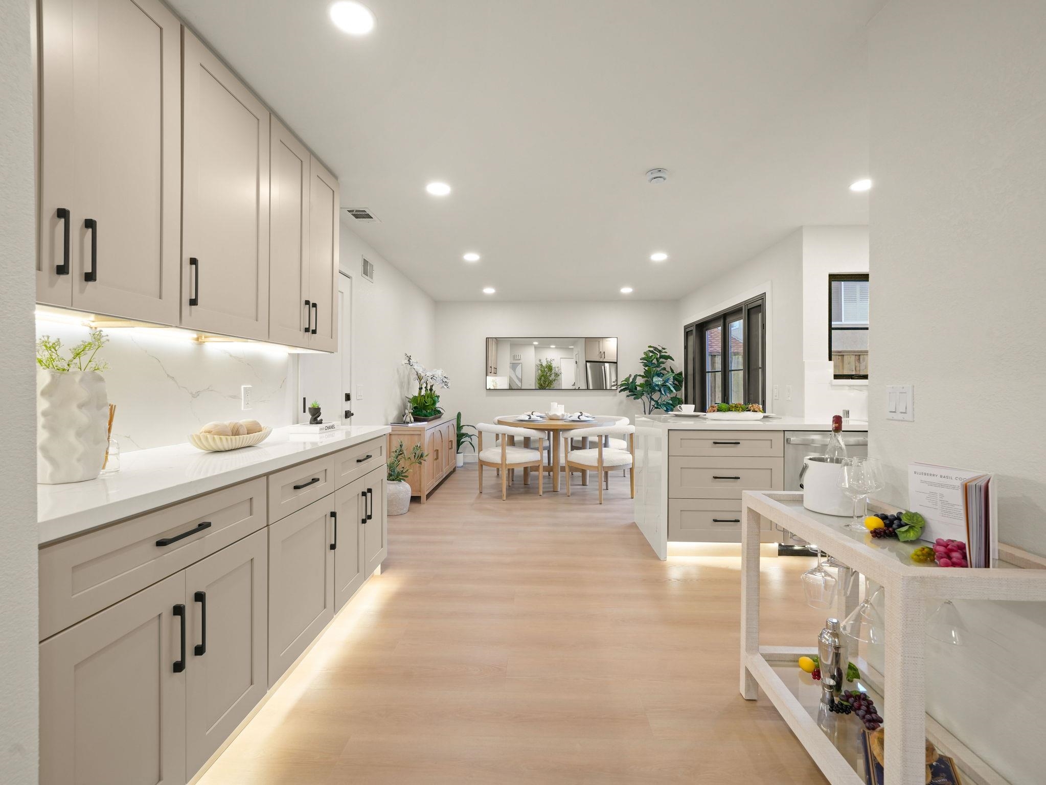 Detail Gallery Image 4 of 17 For 4110 Margaret Ct, San Mateo,  CA 94403 - 4 Beds | 2 Baths