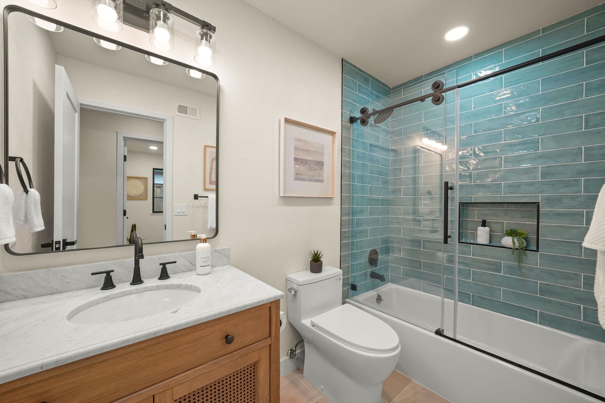 Detail Gallery Image 8 of 17 For 4110 Margaret Ct, San Mateo,  CA 94403 - 4 Beds | 2 Baths