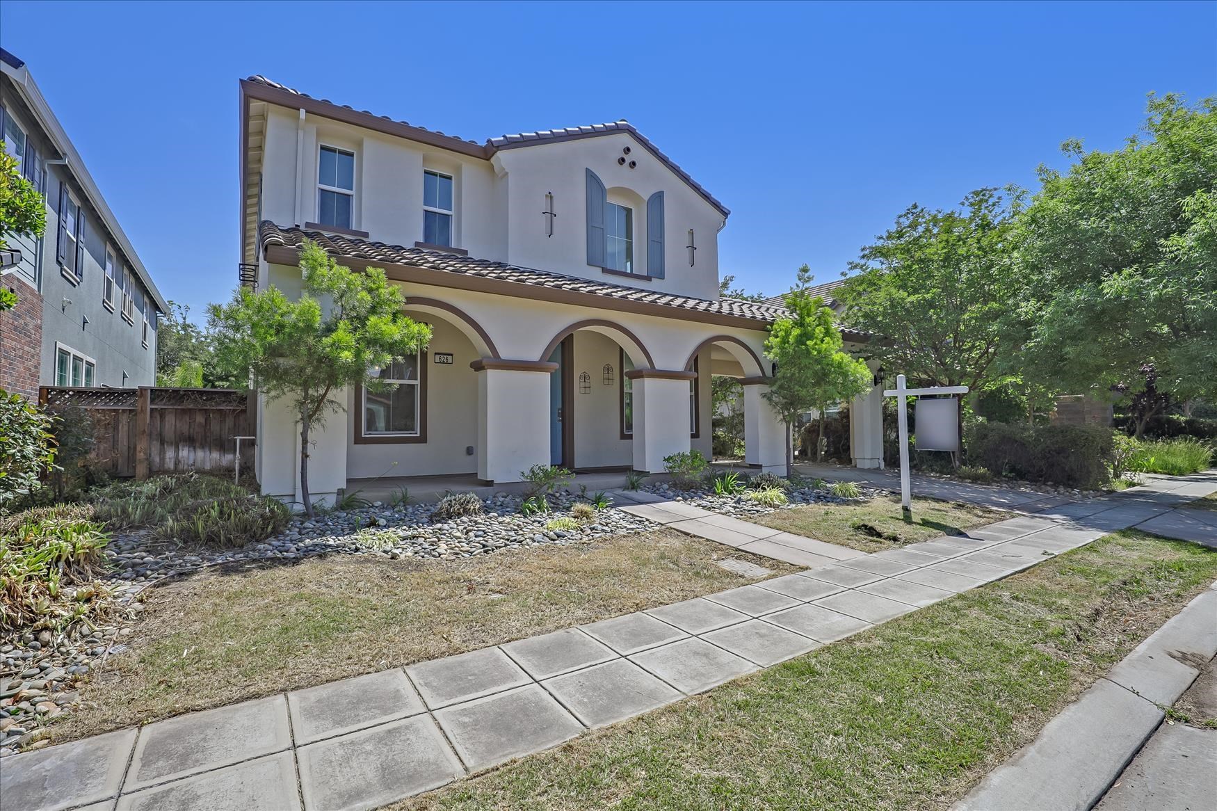 Detail Gallery Image 2 of 34 For 626 W La Canada Ave, Mountain House,  CA 95391 - 4 Beds | 2/1 Baths