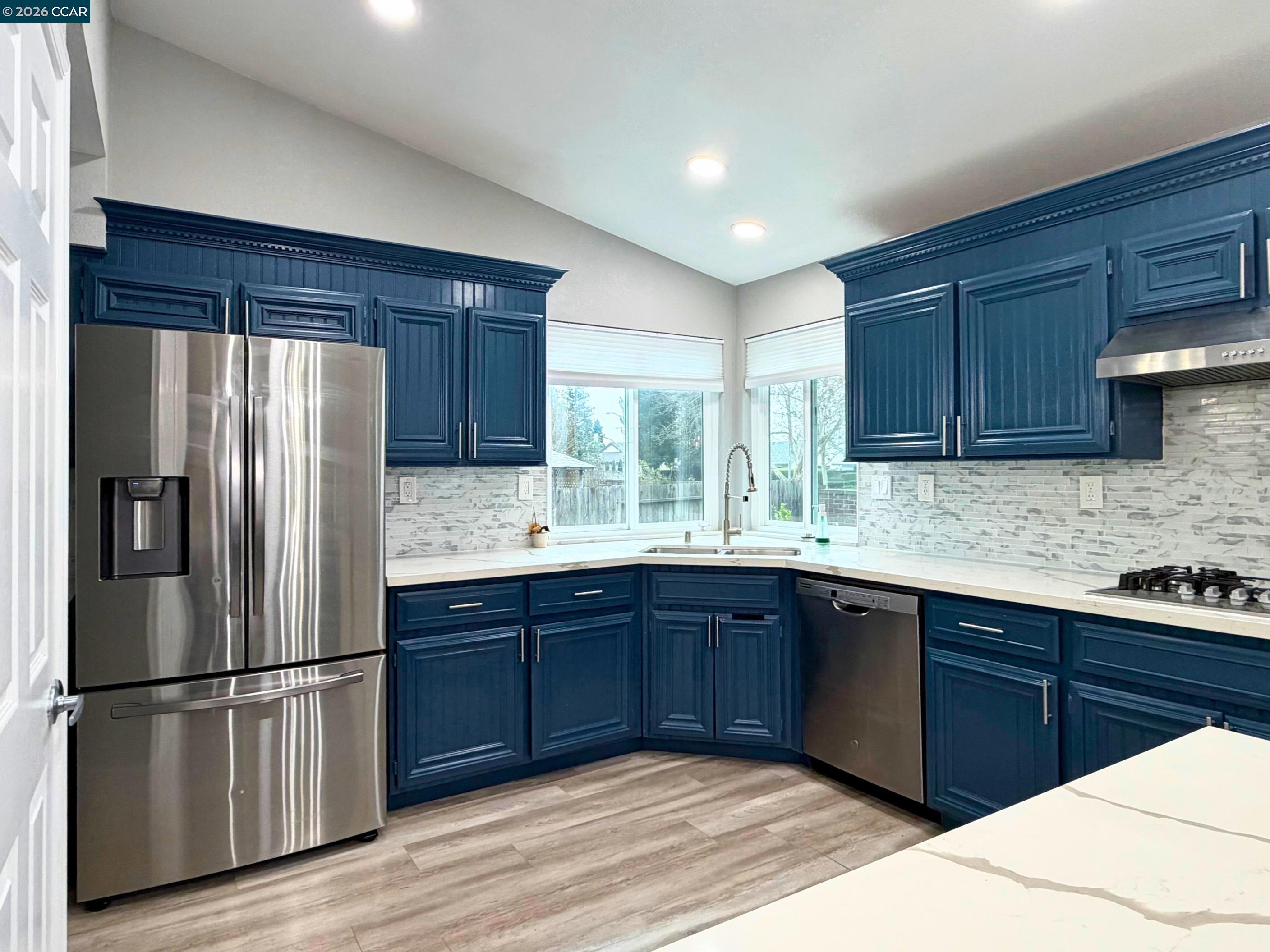 Detail Gallery Image 12 of 44 For 8922 Marlayana Ct, Elk Grove,  CA 95758 - 4 Beds | 3 Baths