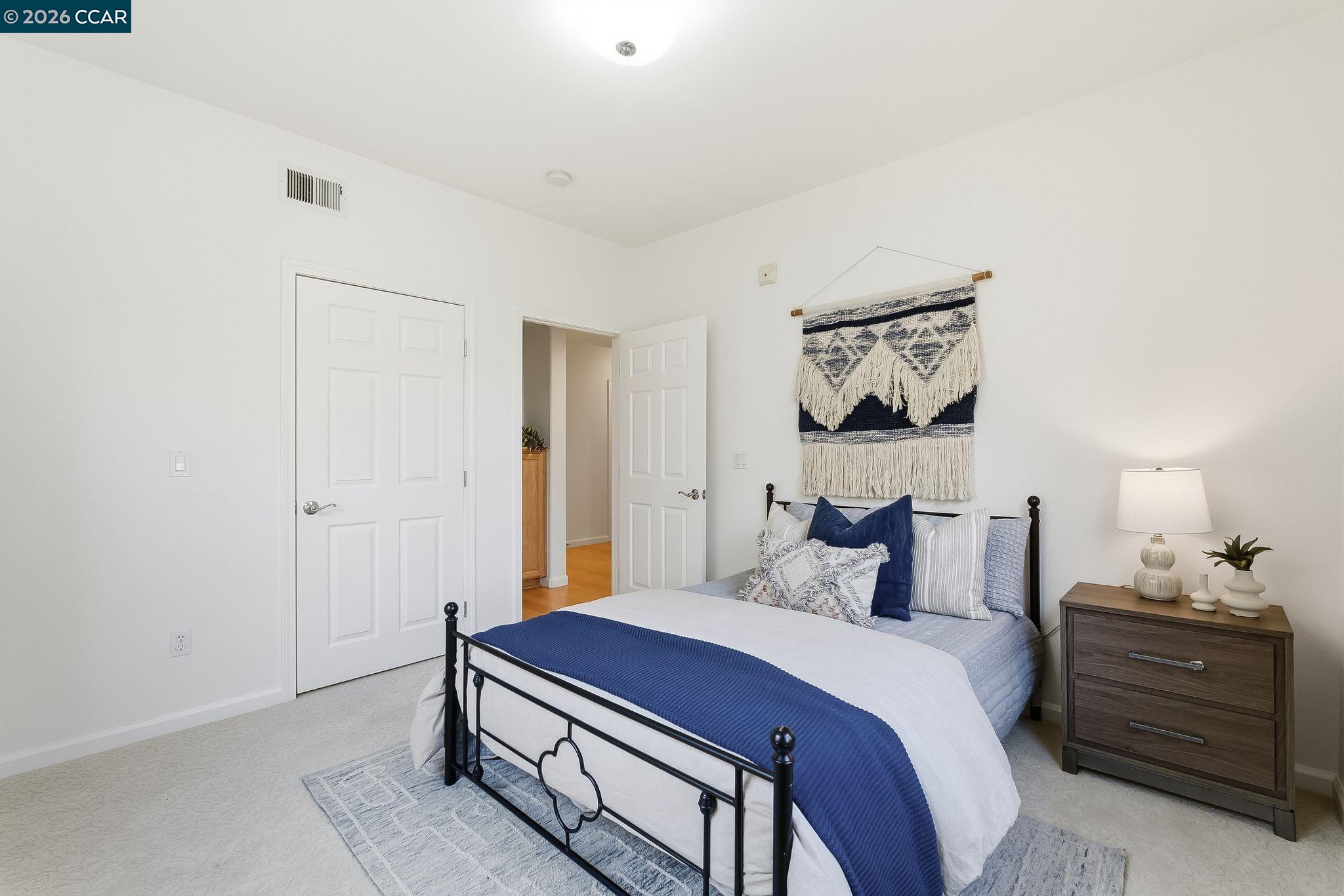 Photo #13: 41122372 Listing: Photo #13