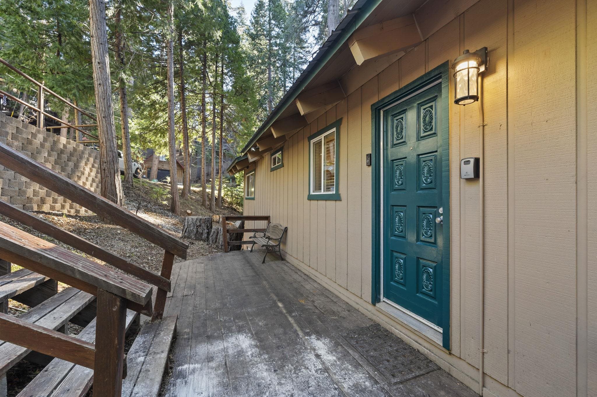 Detail Gallery Image 2 of 38 For 24144 Olo Win Trl, Mi Wuk Village,  CA 95346 - 3 Beds | 2 Baths