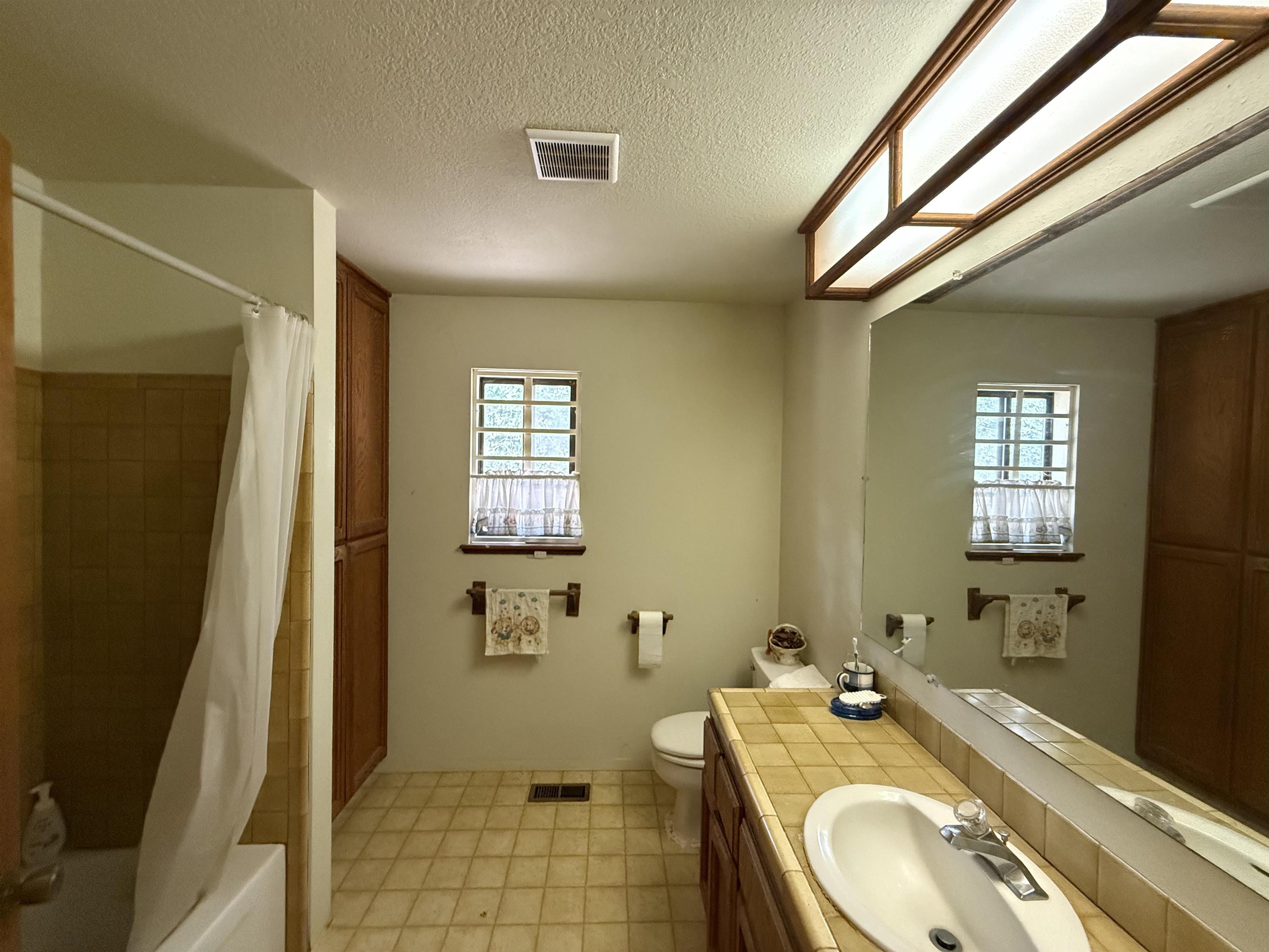 Detail Gallery Image 17 of 35 For 5893 Fruitland Rd, Marysville,  CA 95901 - 3 Beds | 2 Baths