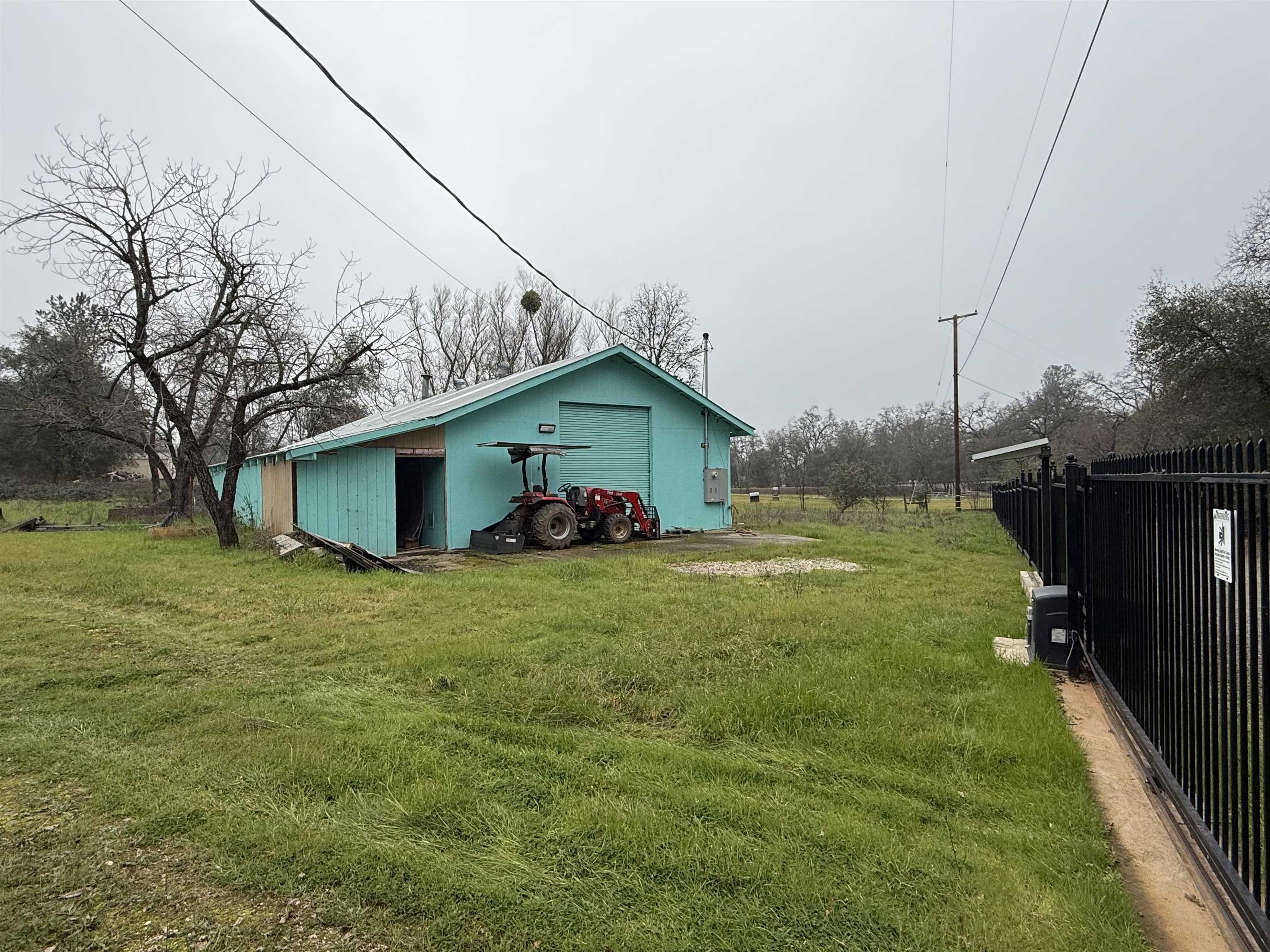Detail Gallery Image 3 of 35 For 5893 Fruitland Rd, Marysville,  CA 95901 - 3 Beds | 2 Baths