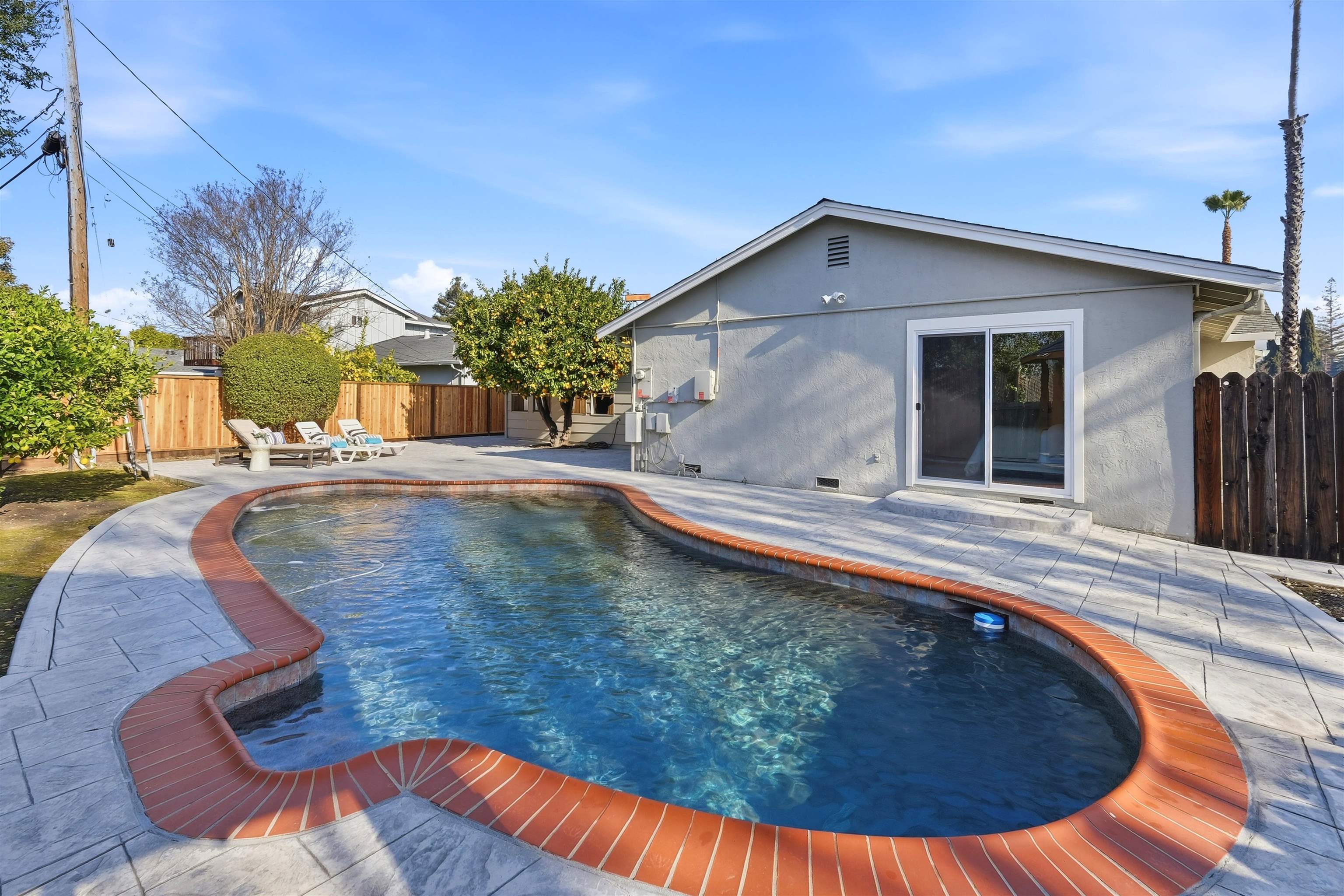 Detail Gallery Image 26 of 32 For 4360 Satinwood Dr, Concord,  CA 94521 - 4 Beds | 2 Baths