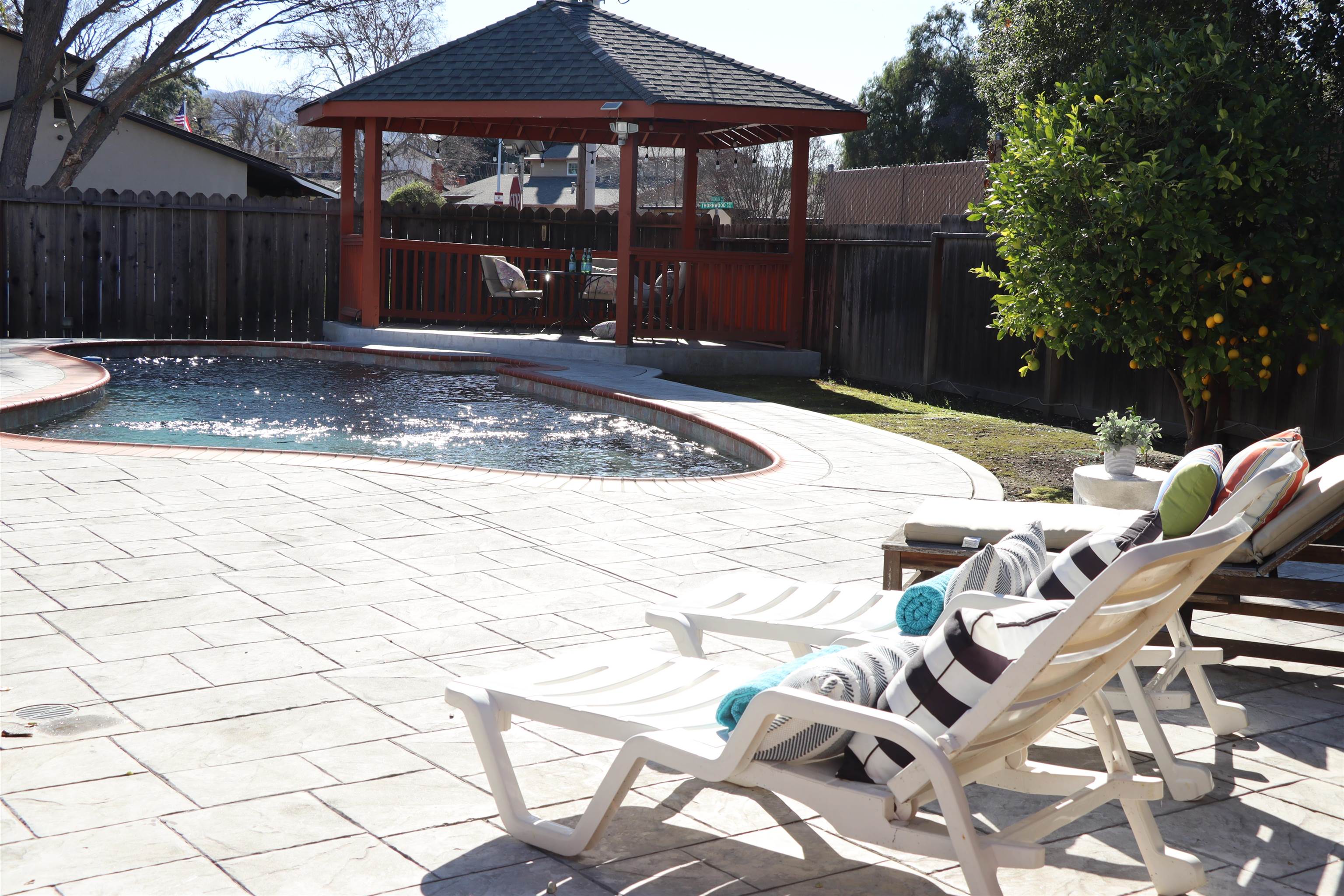 Detail Gallery Image 30 of 32 For 4360 Satinwood Dr, Concord,  CA 94521 - 4 Beds | 2 Baths