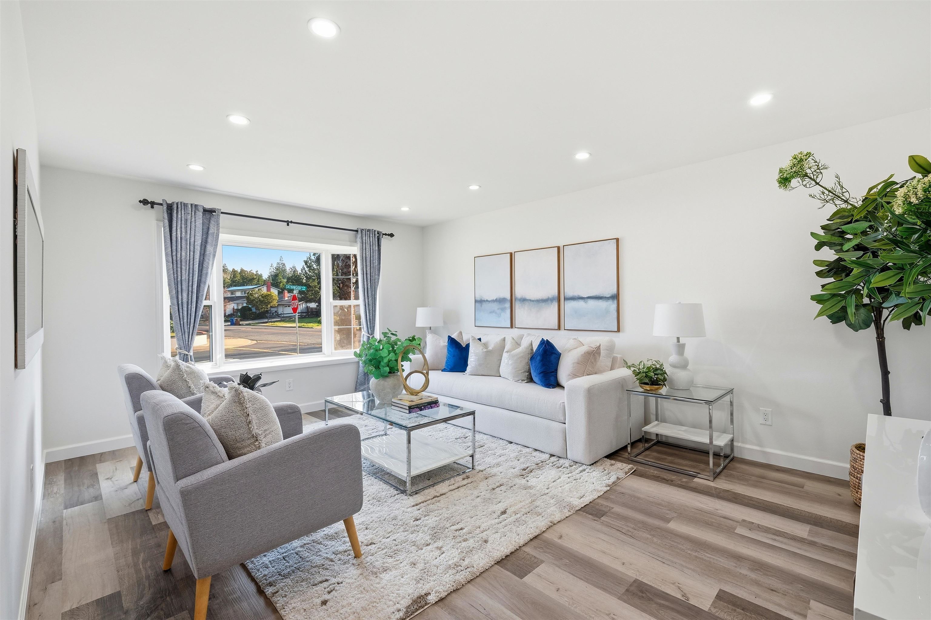 Detail Gallery Image 6 of 32 For 4360 Satinwood Dr, Concord,  CA 94521 - 4 Beds | 2 Baths