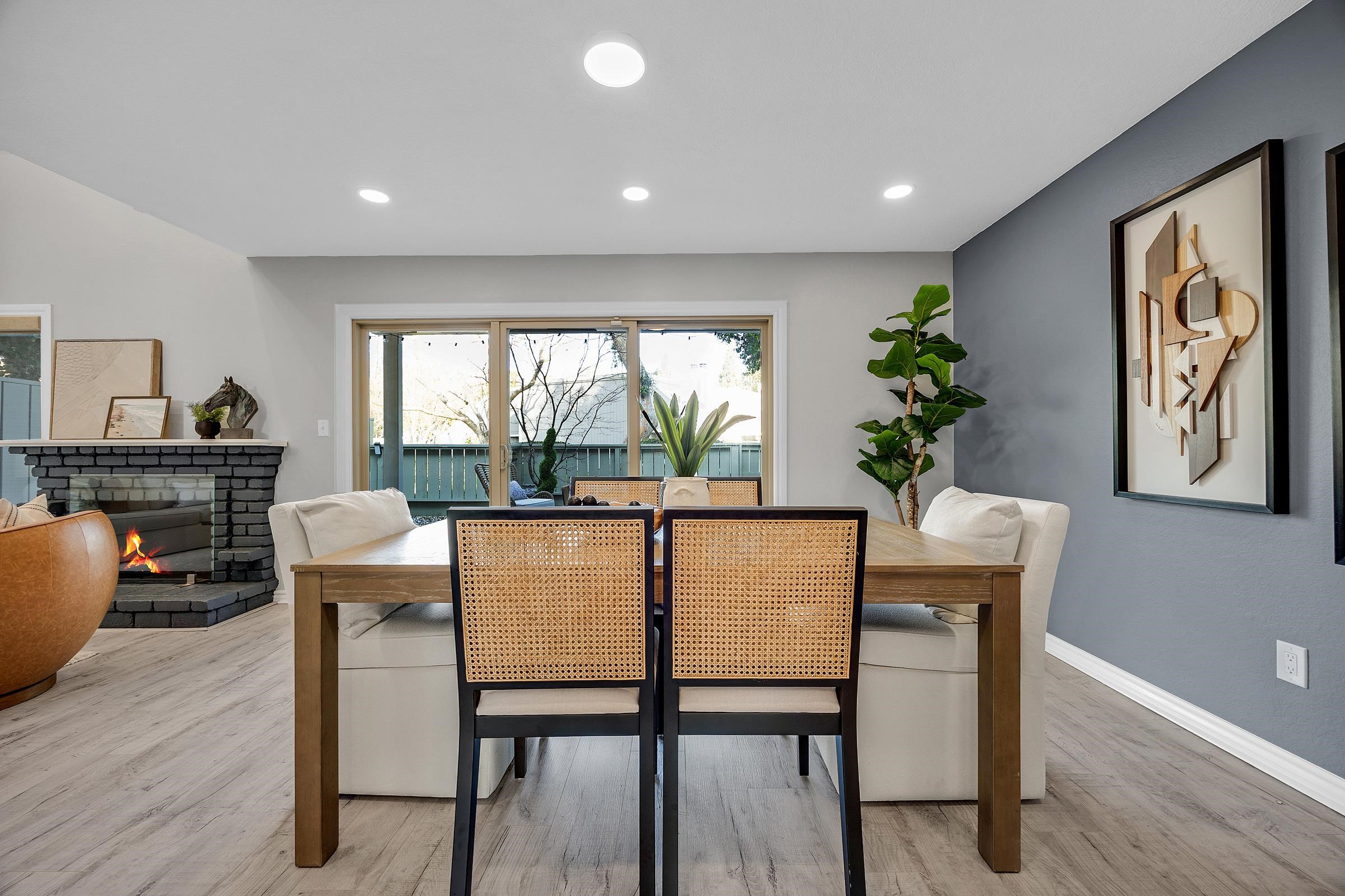 Detail Gallery Image 12 of 39 For 7551 Maywood Dr, Pleasanton,  CA 94588 - 3 Beds | 2/1 Baths