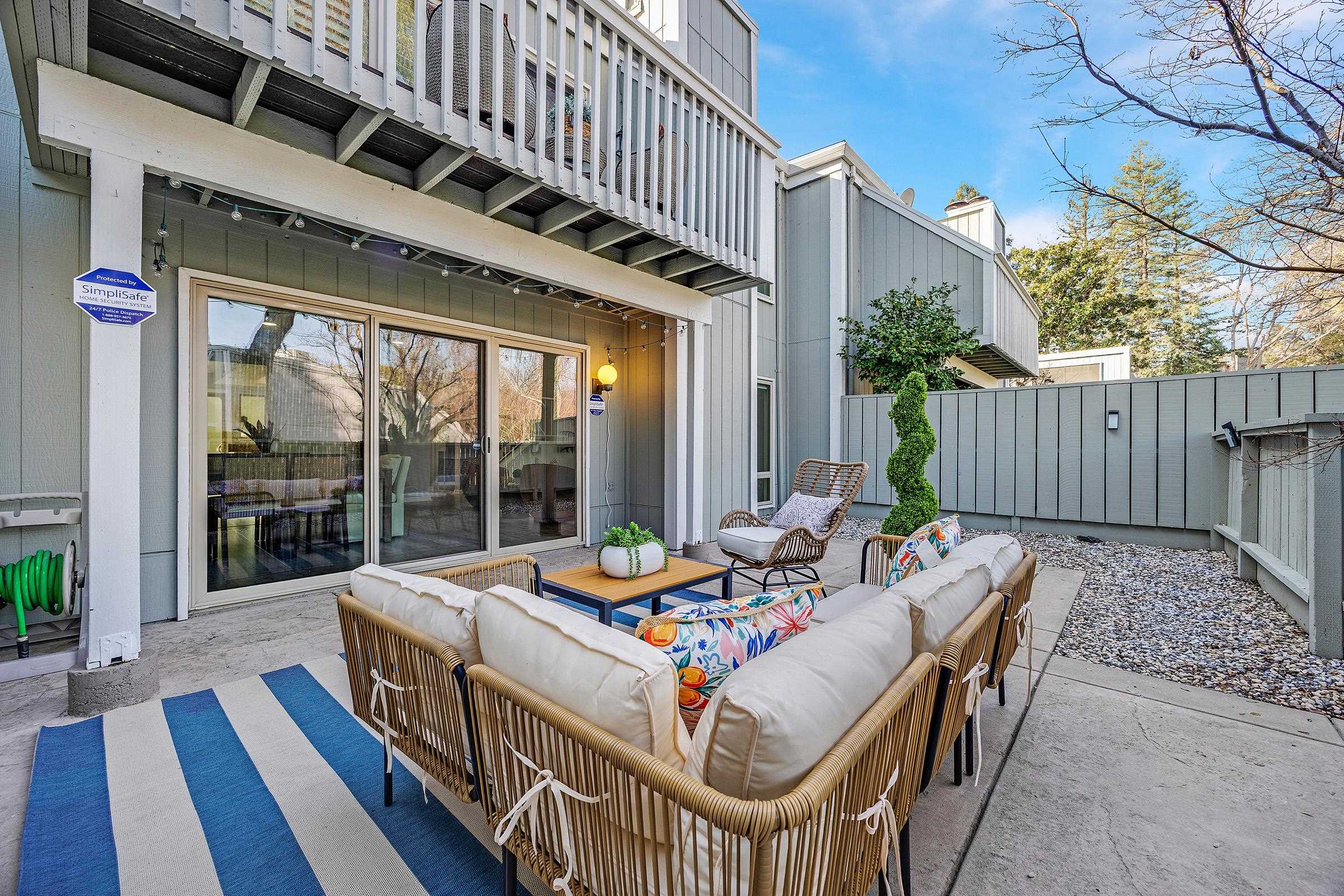 Detail Gallery Image 17 of 39 For 7551 Maywood Dr, Pleasanton,  CA 94588 - 3 Beds | 2/1 Baths