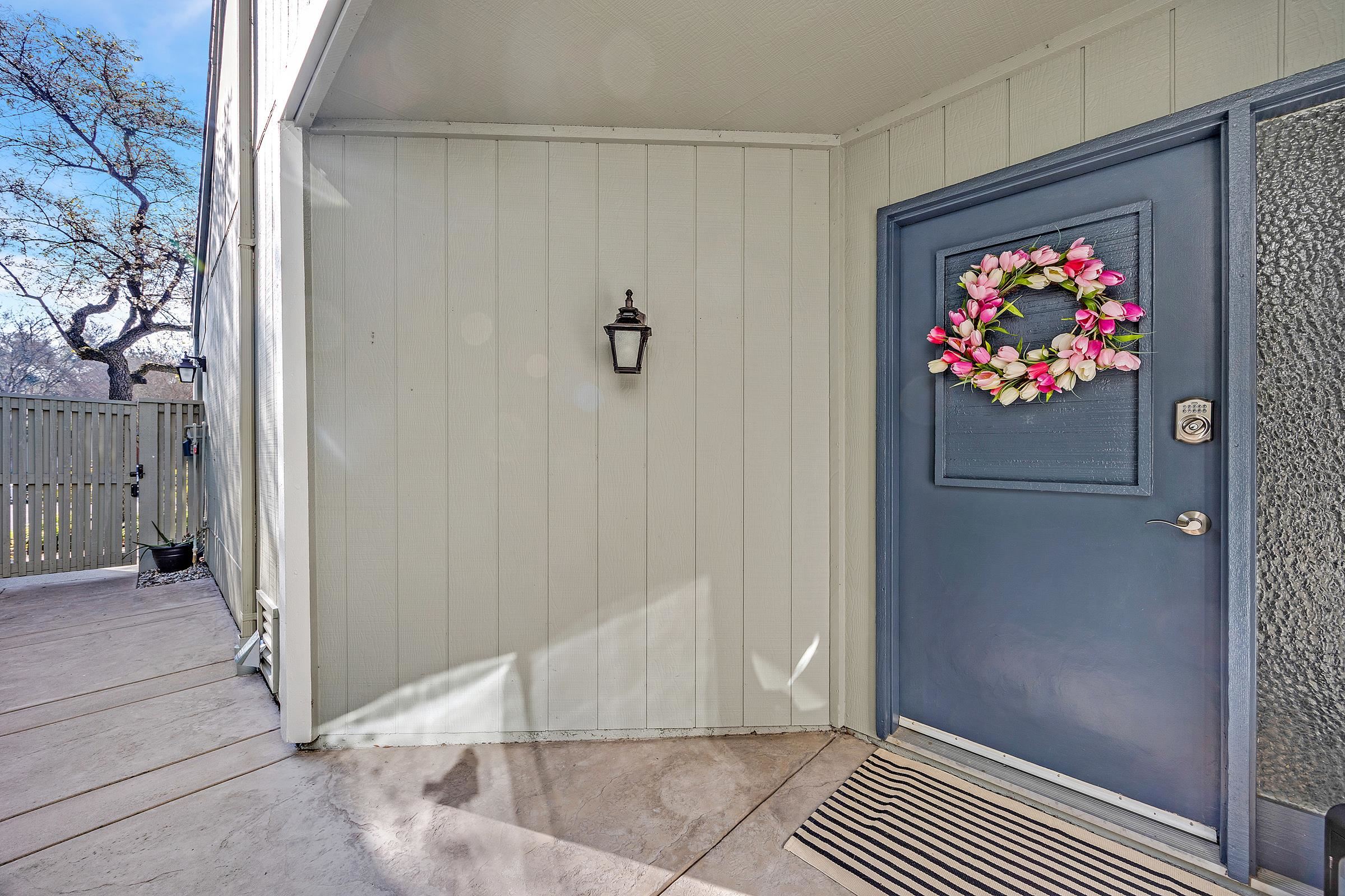 Detail Gallery Image 3 of 39 For 7551 Maywood Dr, Pleasanton,  CA 94588 - 3 Beds | 2/1 Baths