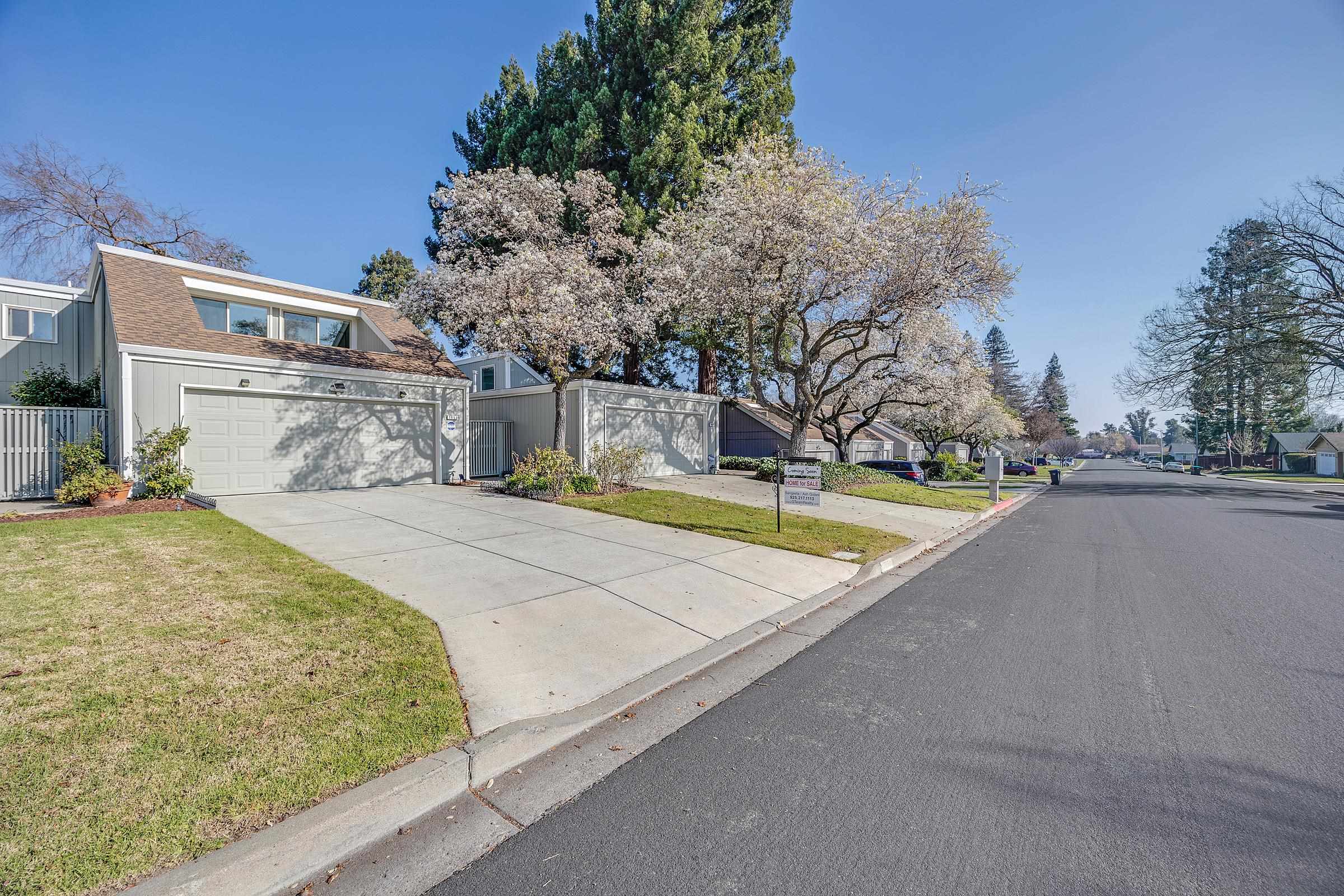 Photo #3: 41122381 Listing: Photo #3