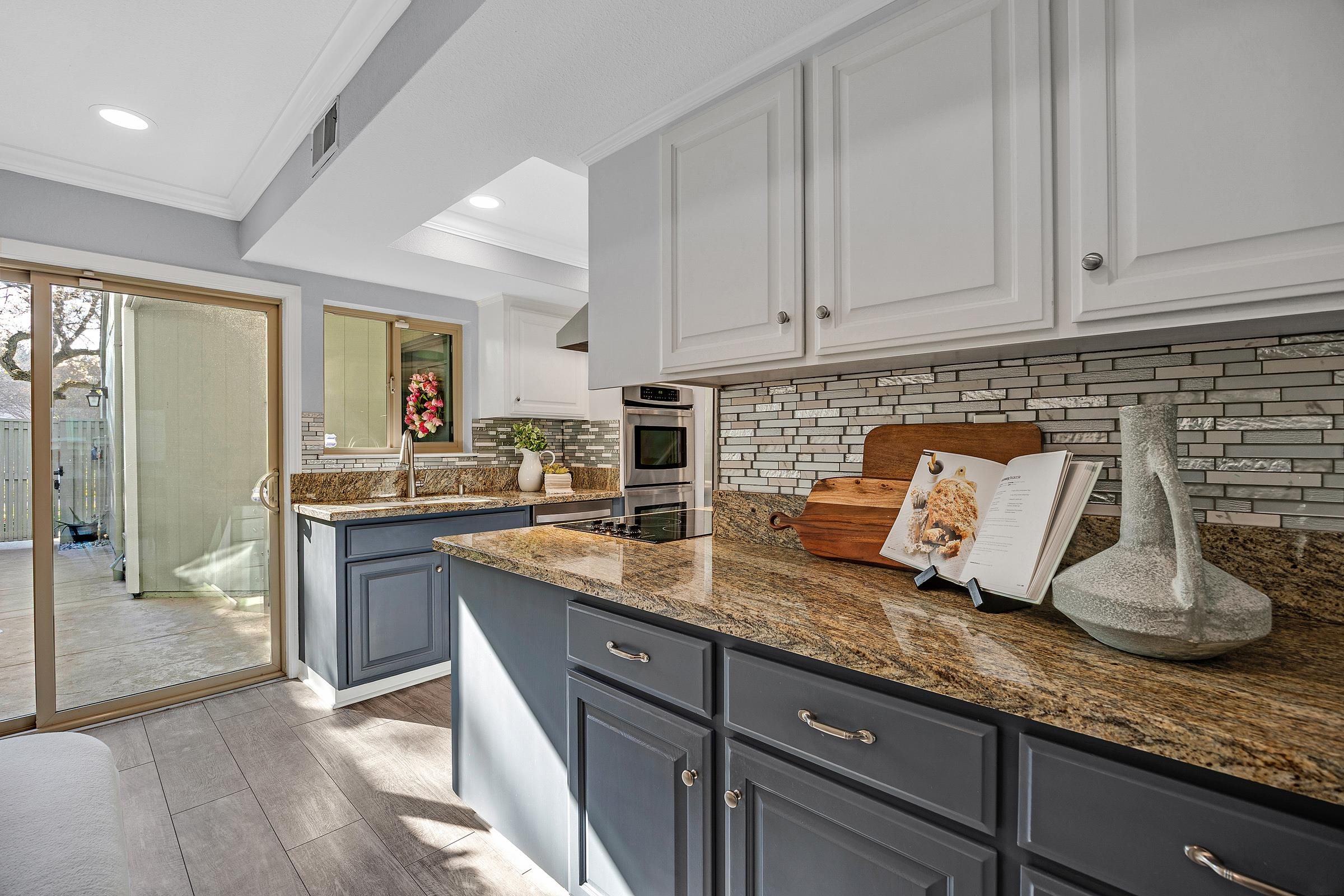 Photo #8: 41122381 Listing: Photo #8