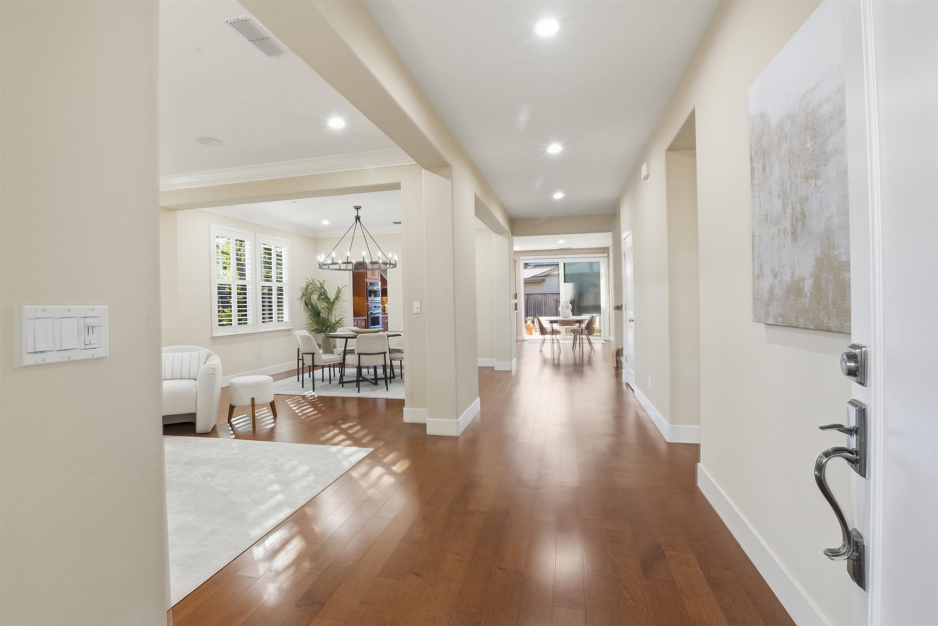 Detail Gallery Image 2 of 47 For 5408 Stockton Loop, Livermore,  CA 94550 - 5 Beds | 3 Baths