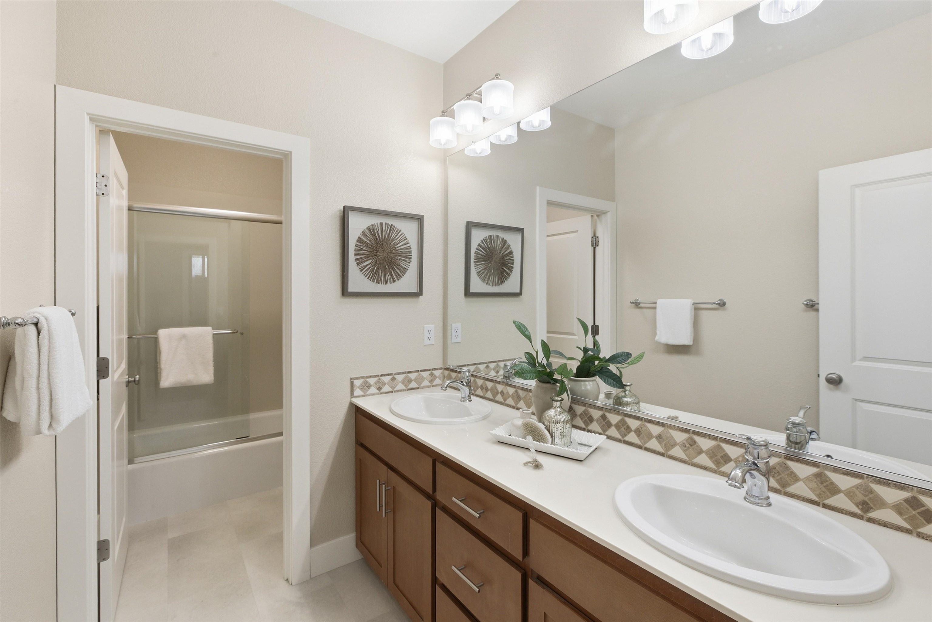 Detail Gallery Image 24 of 47 For 5408 Stockton Loop, Livermore,  CA 94550 - 5 Beds | 3 Baths