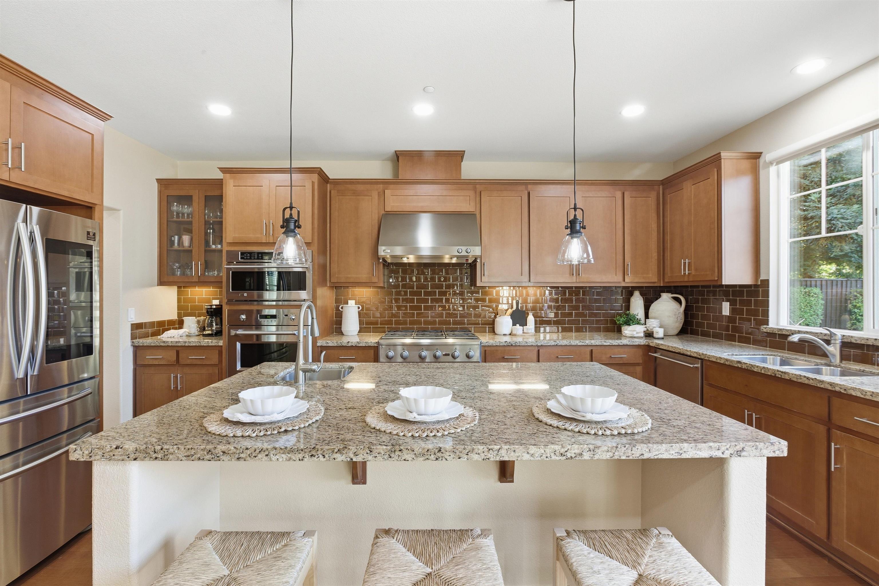 Detail Gallery Image 9 of 47 For 5408 Stockton Loop, Livermore,  CA 94550 - 5 Beds | 3 Baths