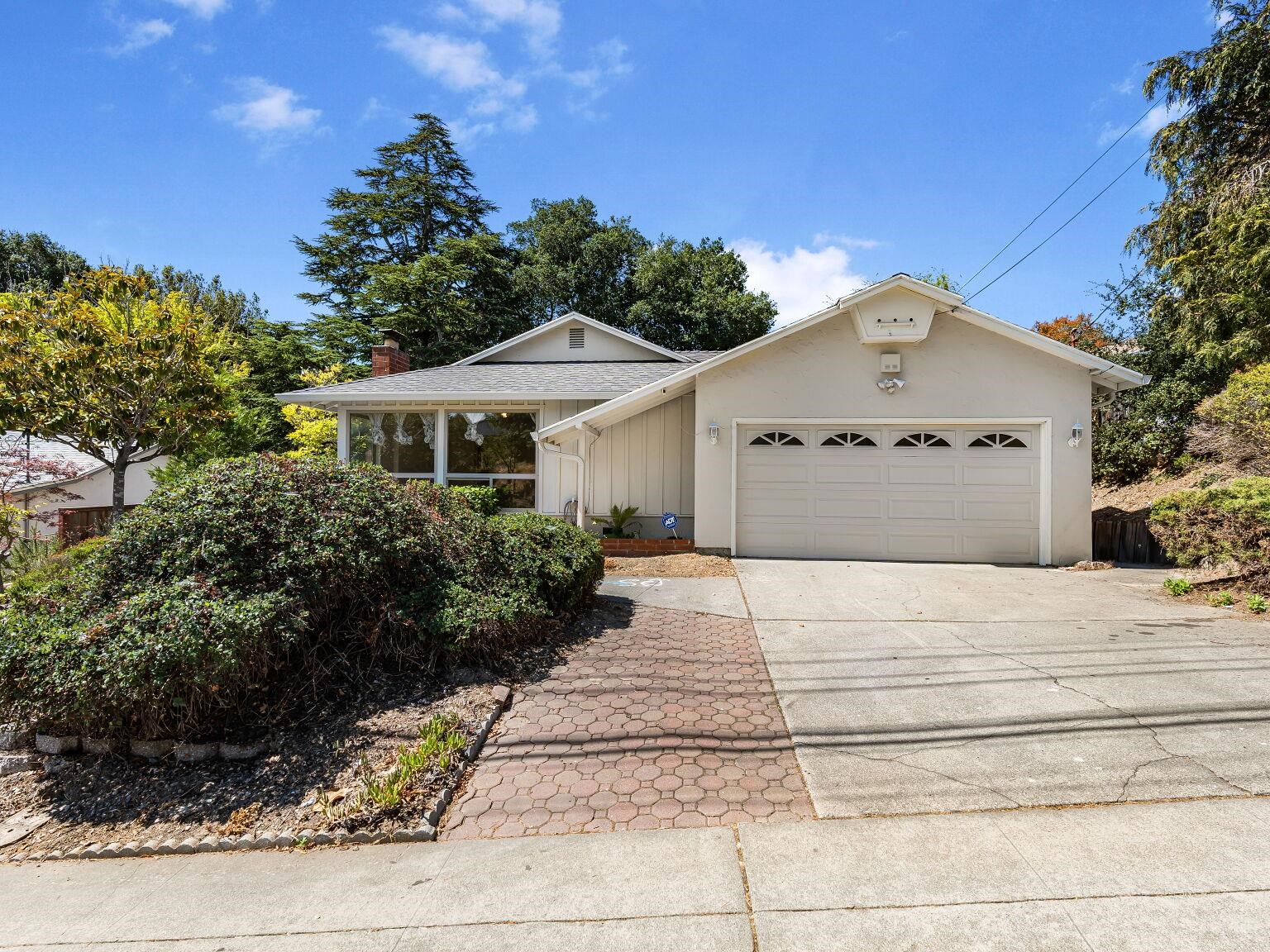 Front Image Thumbnail for BE41122383