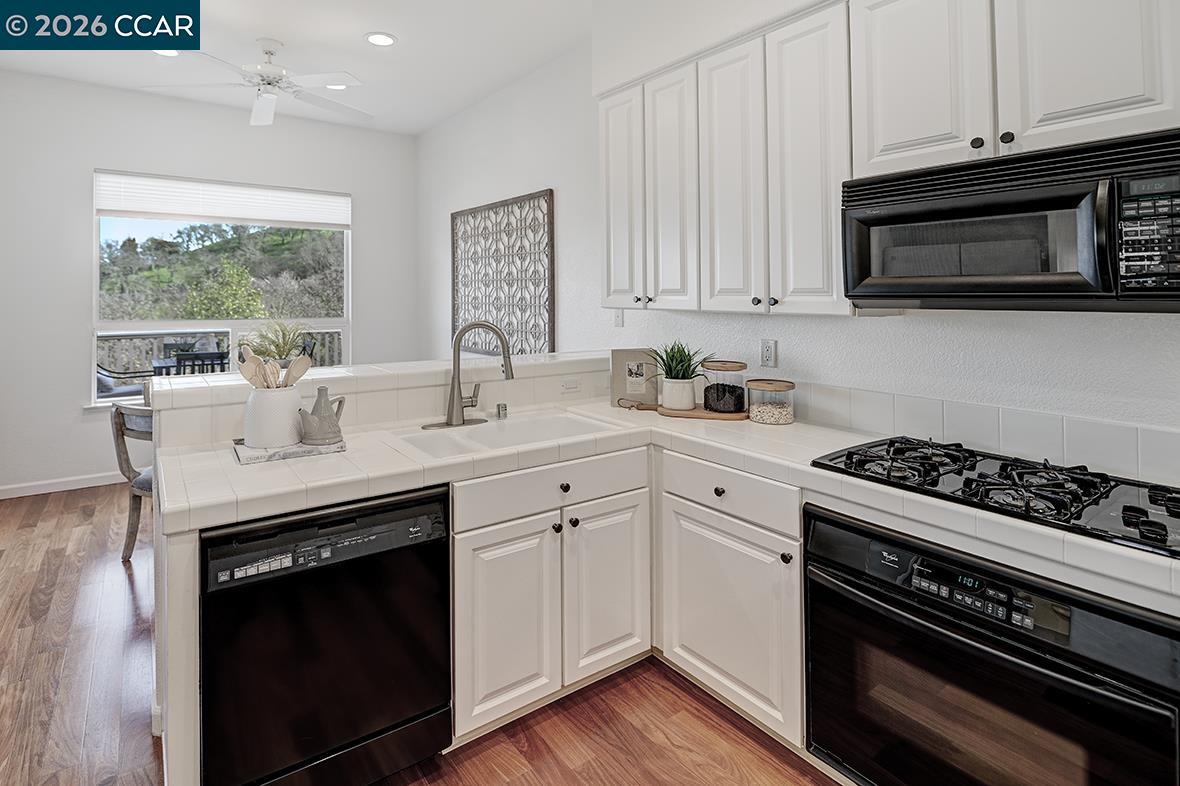 Photo #26: 41122384 Listing: Photo #26