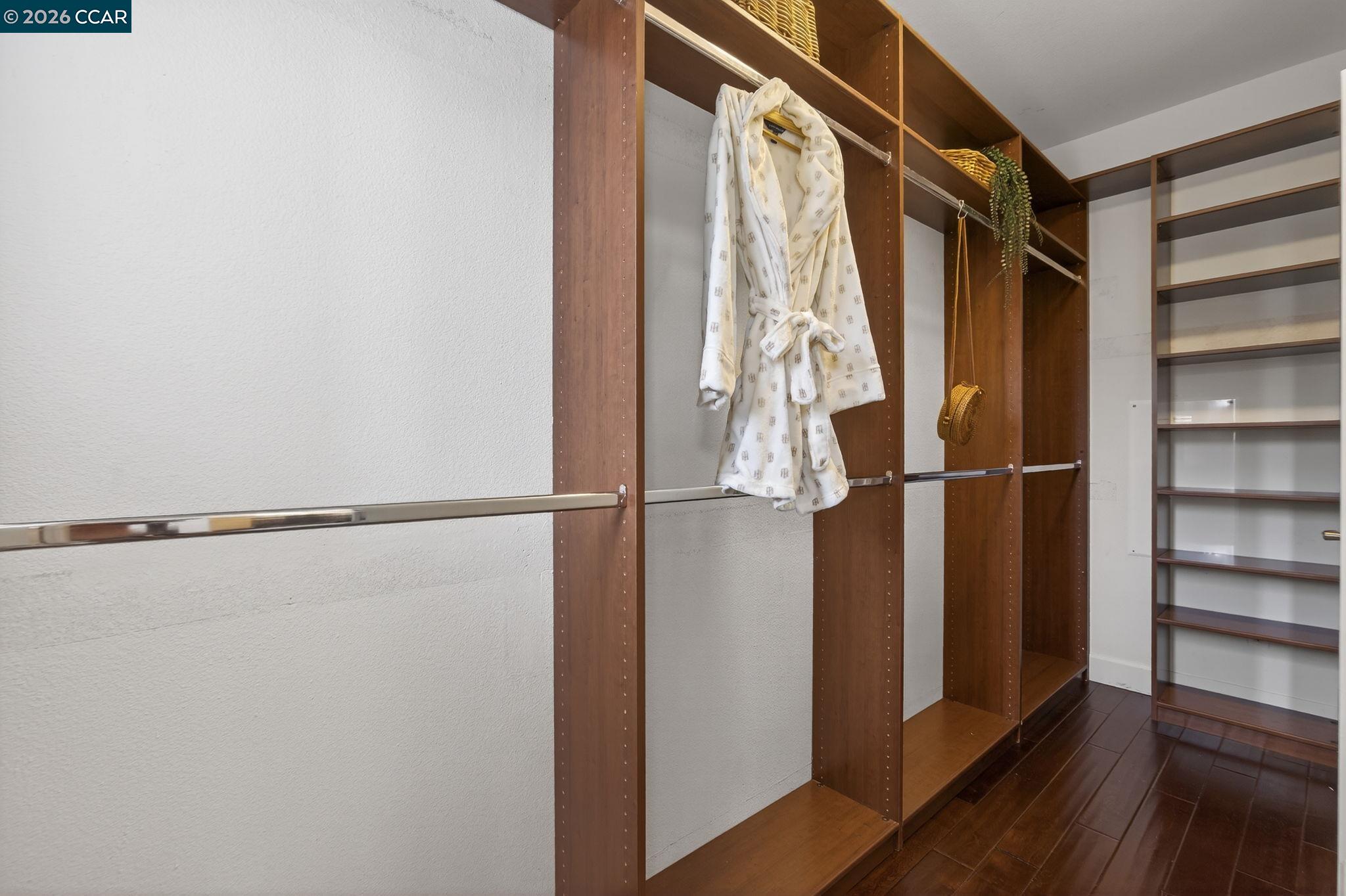 Photo #30: 41122385 Listing: Photo #30