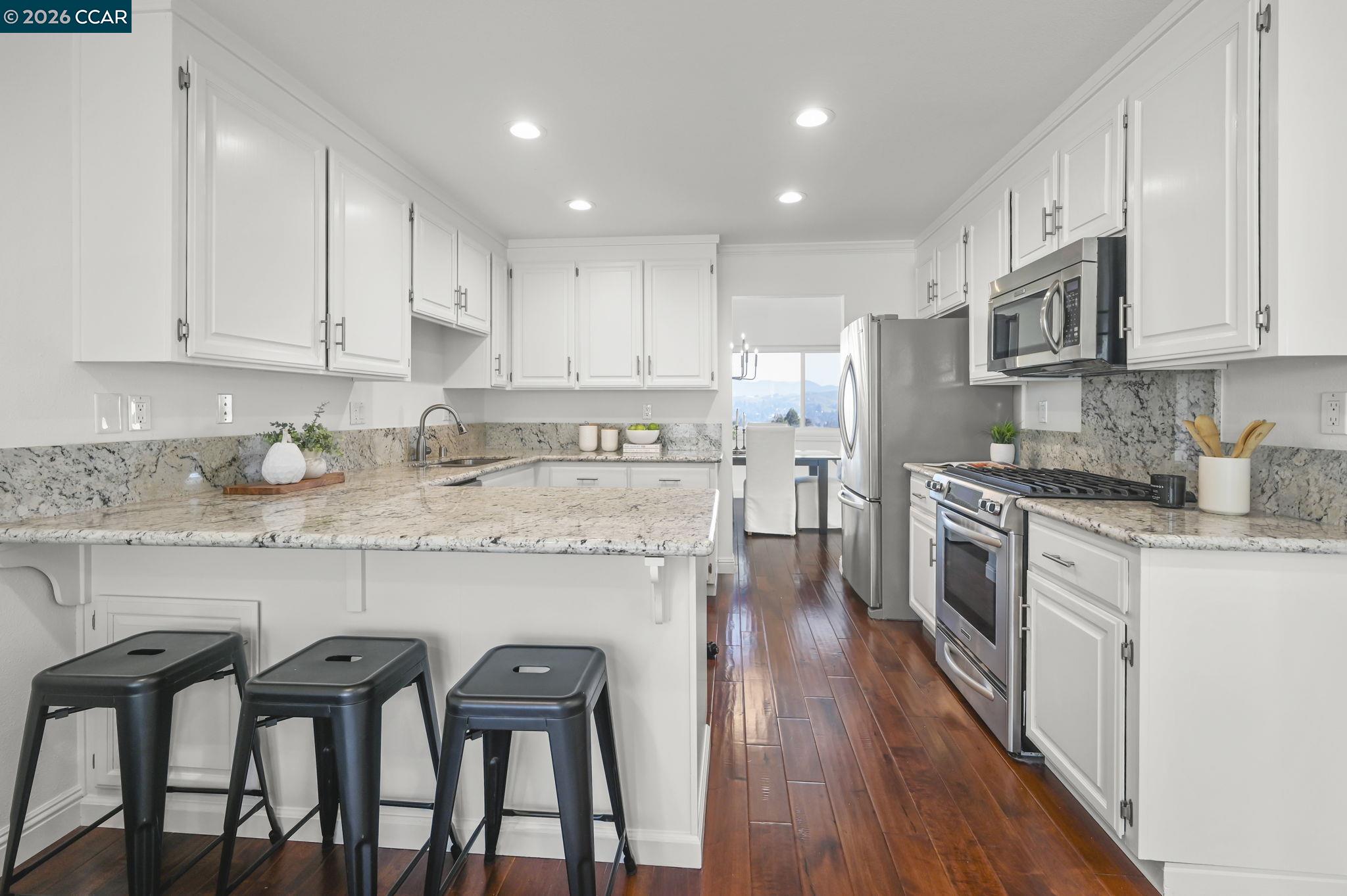 Detail Gallery Image 15 of 53 For 1819 Mockingbird Pl, Danville,  CA 94526 - 4 Beds | 2/1 Baths