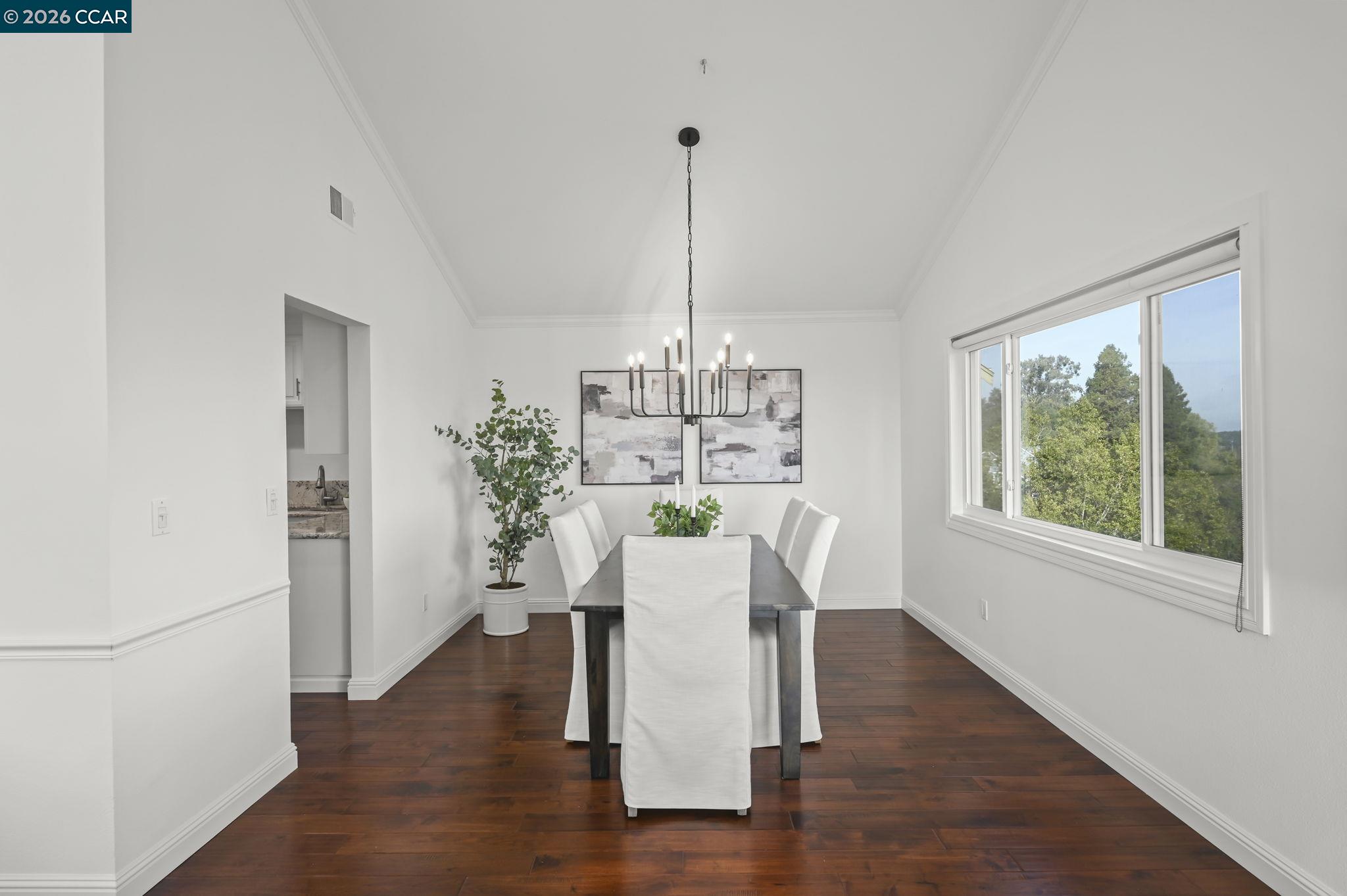 Detail Gallery Image 7 of 53 For 1819 Mockingbird Pl, Danville,  CA 94526 - 4 Beds | 2/1 Baths