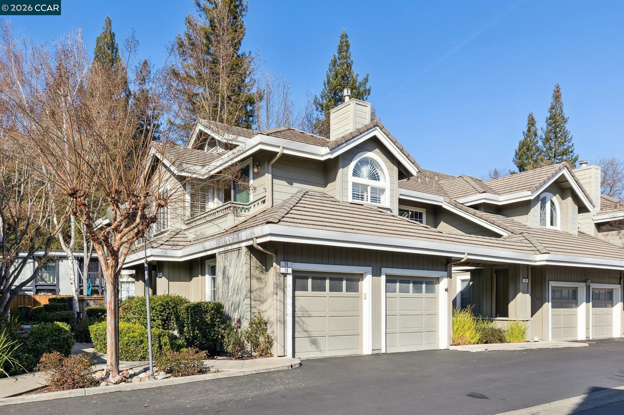 Photo #1: 41122387 Listing: Photo #1