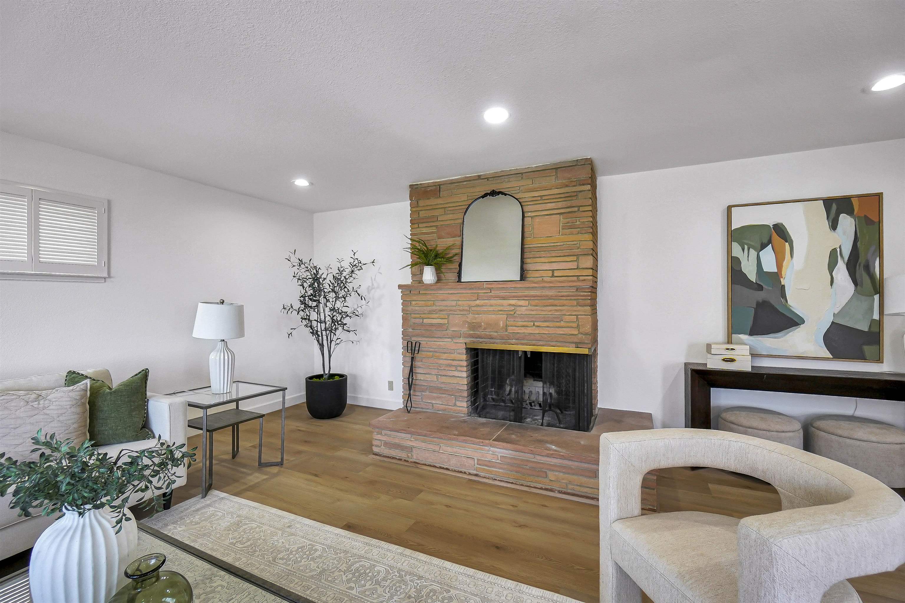 Detail Gallery Image 13 of 60 For 18286 Center St, Castro Valley,  CA 94546 - 4 Beds | 3 Baths