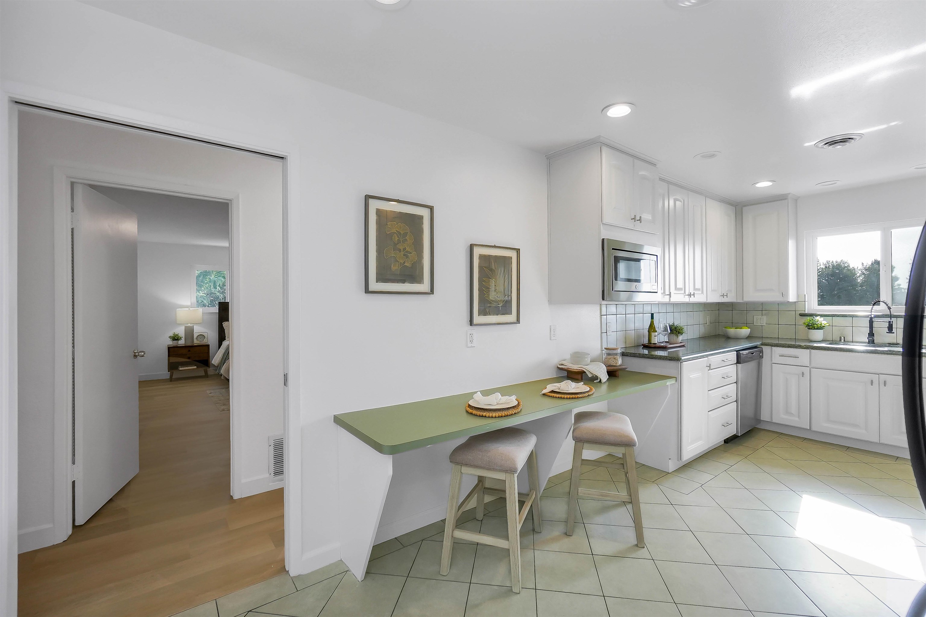 Detail Gallery Image 21 of 60 For 18286 Center St, Castro Valley,  CA 94546 - 4 Beds | 3 Baths