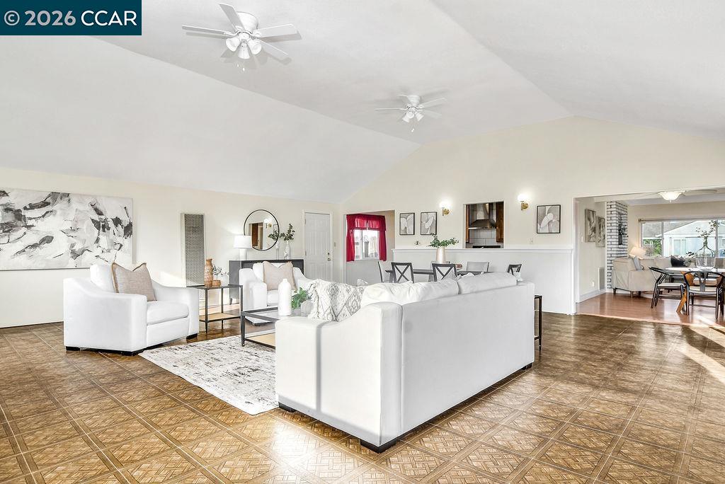 Detail Gallery Image 3 of 24 For 130 Cleopatra Dr, Pleasant Hill,  CA 94523 - 3 Beds | 1 Baths