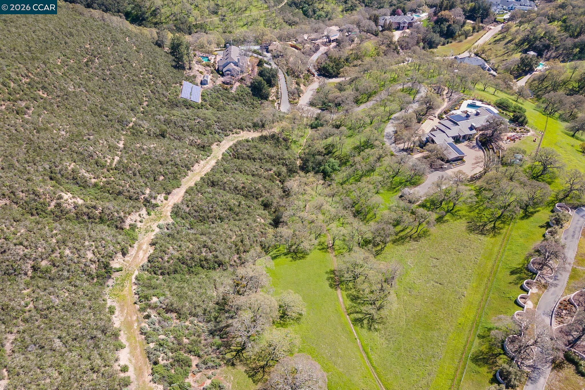 Detail Gallery Image 3 of 13 For 2415 Diablo Lakes Ln, Diablo,  CA 94528 - – Beds | – Baths