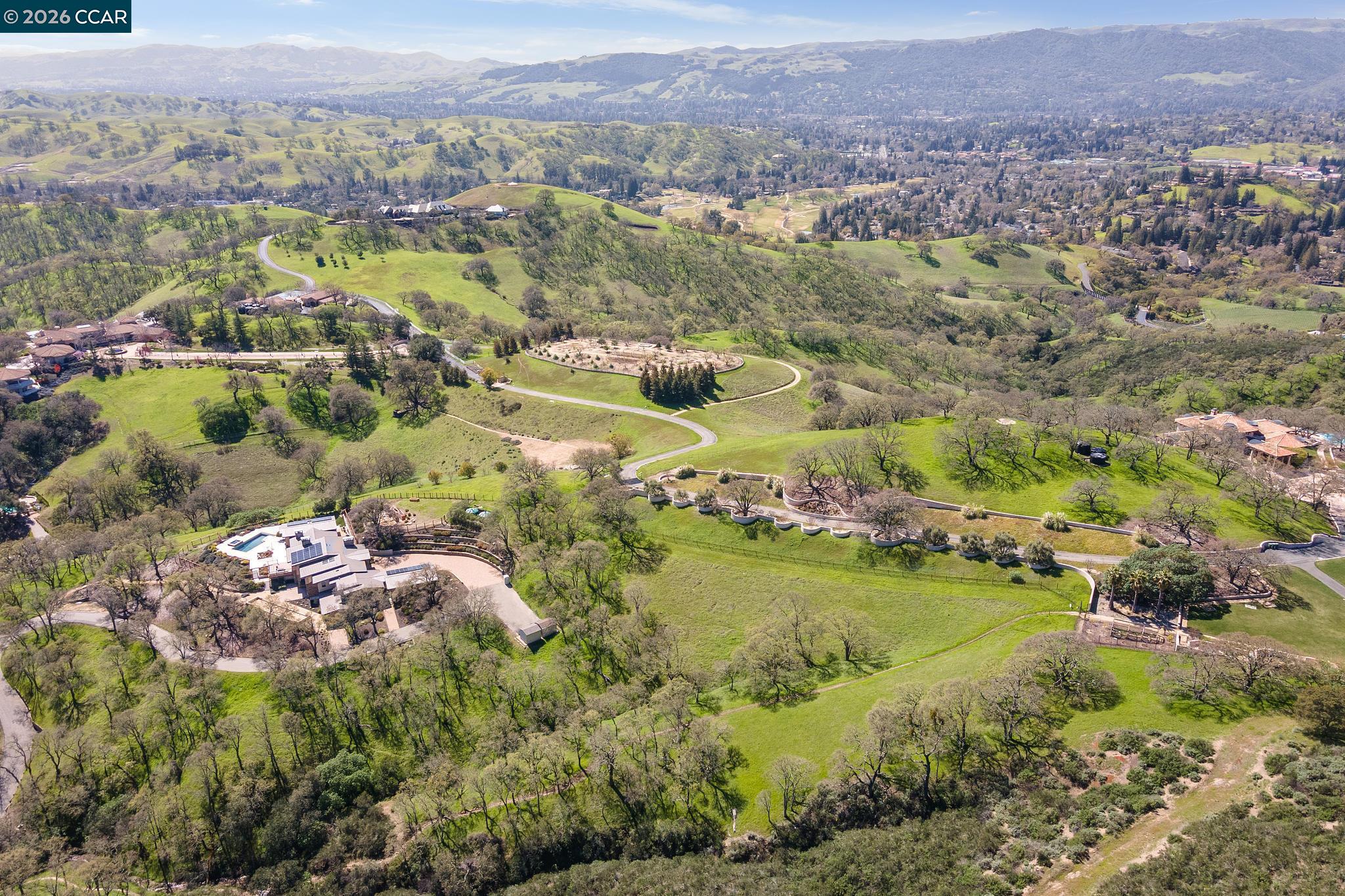 Detail Gallery Image 4 of 13 For 2415 Diablo Lakes Ln, Diablo,  CA 94528 - – Beds | – Baths