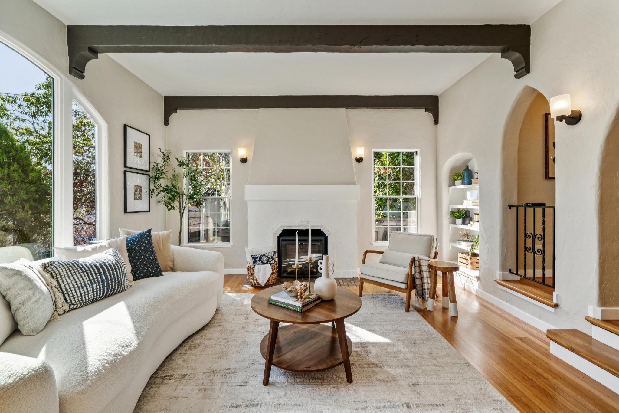 Detail Gallery Image 4 of 55 For 2621 Kingsland Ave, Oakland,  CA 94619 - 3 Beds | 2 Baths