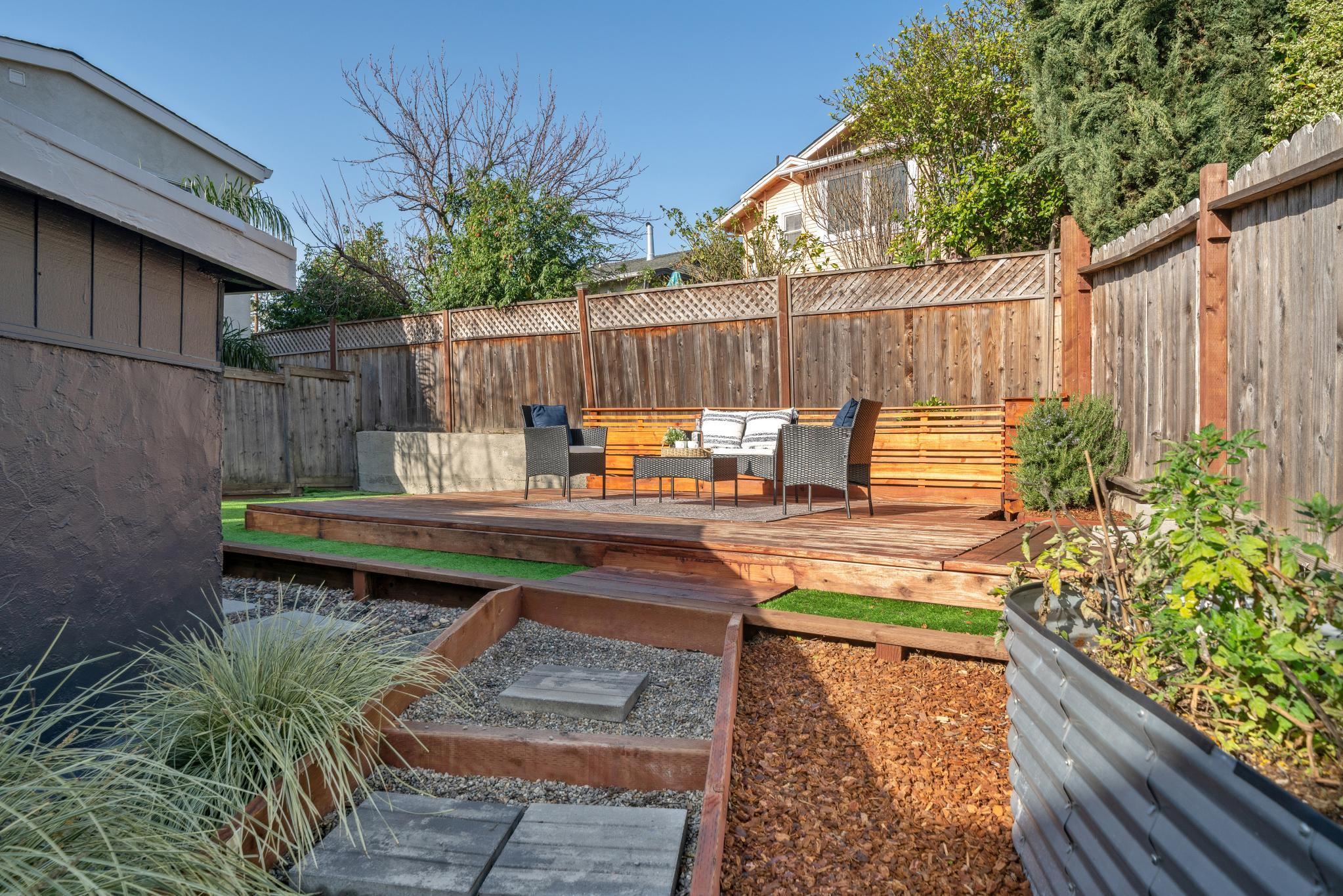 Detail Gallery Image 38 of 55 For 2621 Kingsland Ave, Oakland,  CA 94619 - 3 Beds | 2 Baths