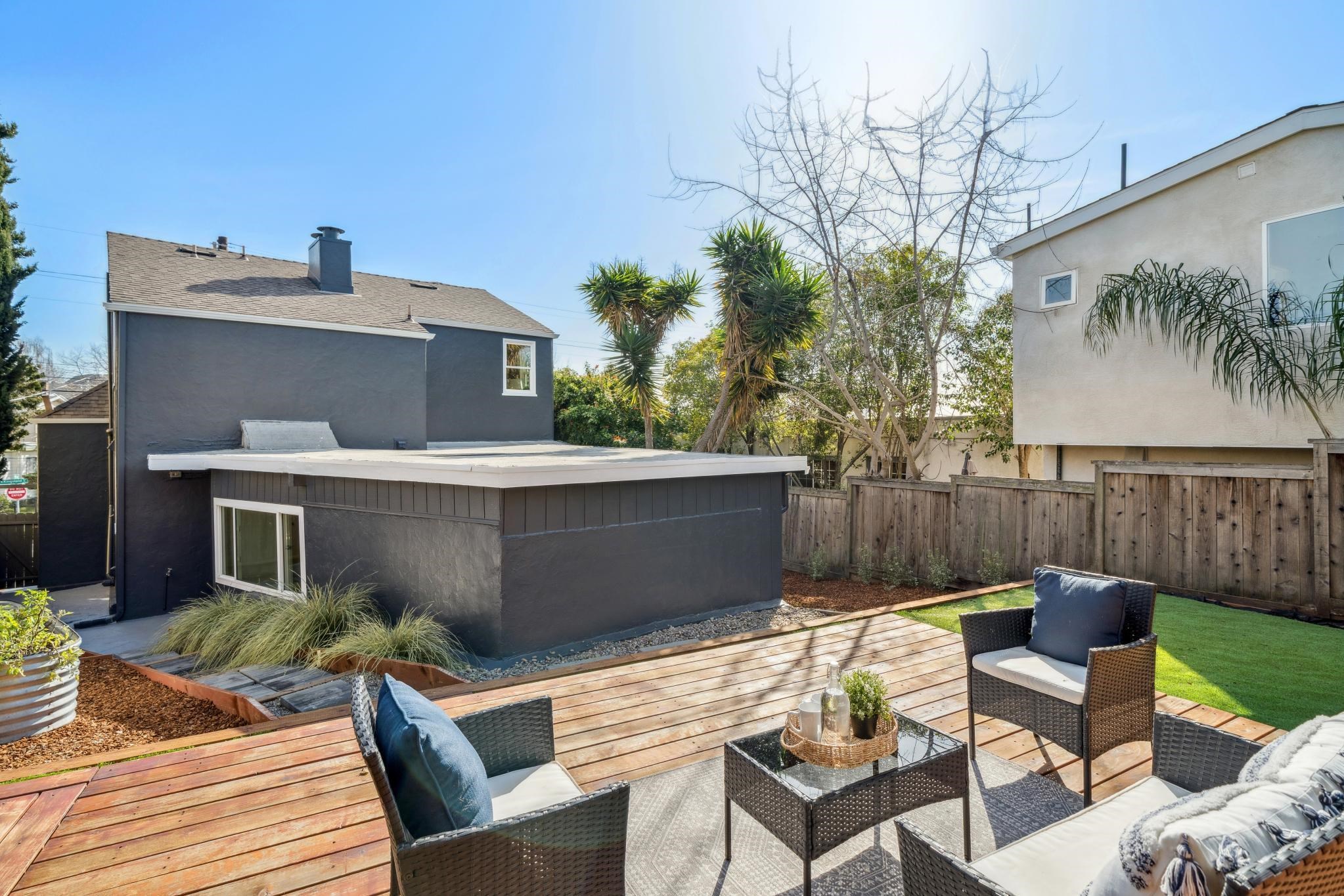 Detail Gallery Image 41 of 55 For 2621 Kingsland Ave, Oakland,  CA 94619 - 3 Beds | 2 Baths