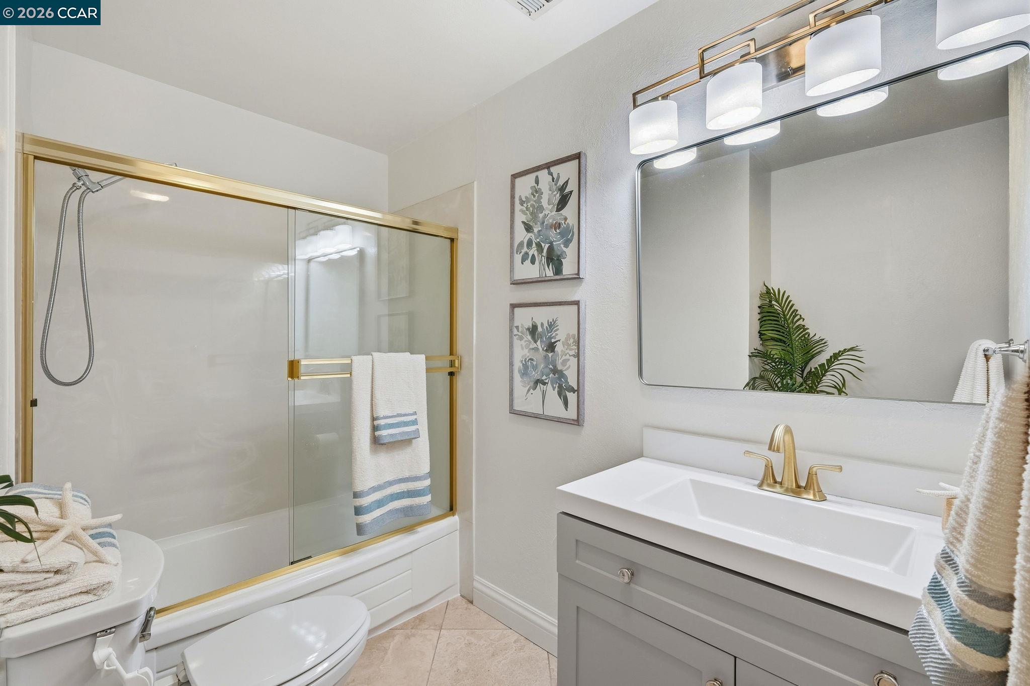 Detail Gallery Image 15 of 23 For 702 Ruth Dr, Pleasant Hill,  CA 94523 - 3 Beds | 2 Baths