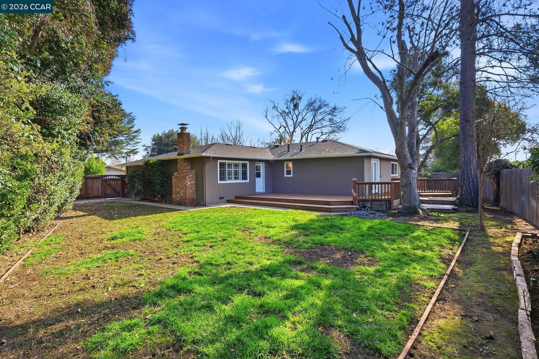 Detail Gallery Image 19 of 23 For 702 Ruth Dr, Pleasant Hill,  CA 94523 - 3 Beds | 2 Baths