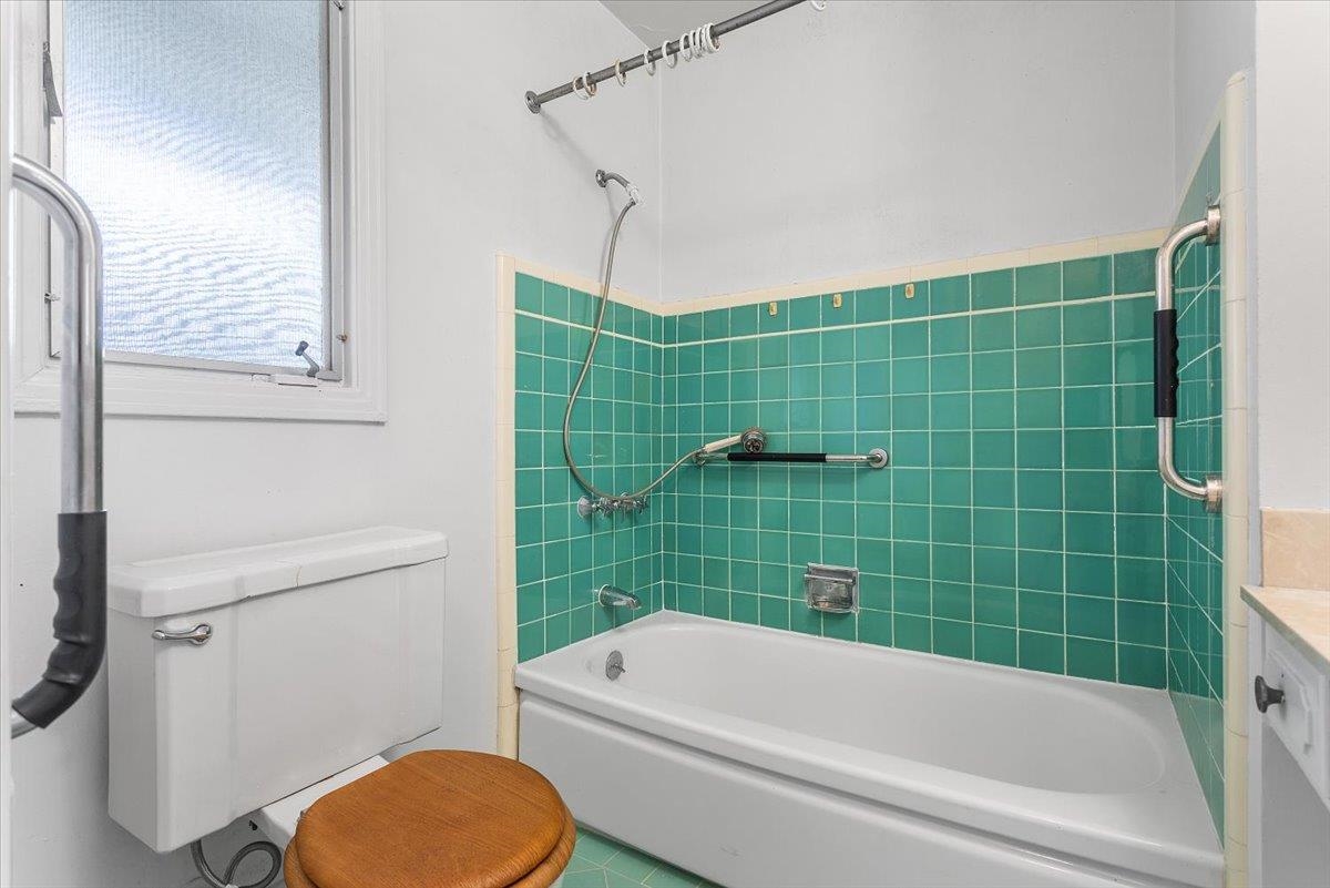 Detail Gallery Image 17 of 23 For 4105 Branson Dr, San Mateo,  CA 94403 - 3 Beds | 1 Baths