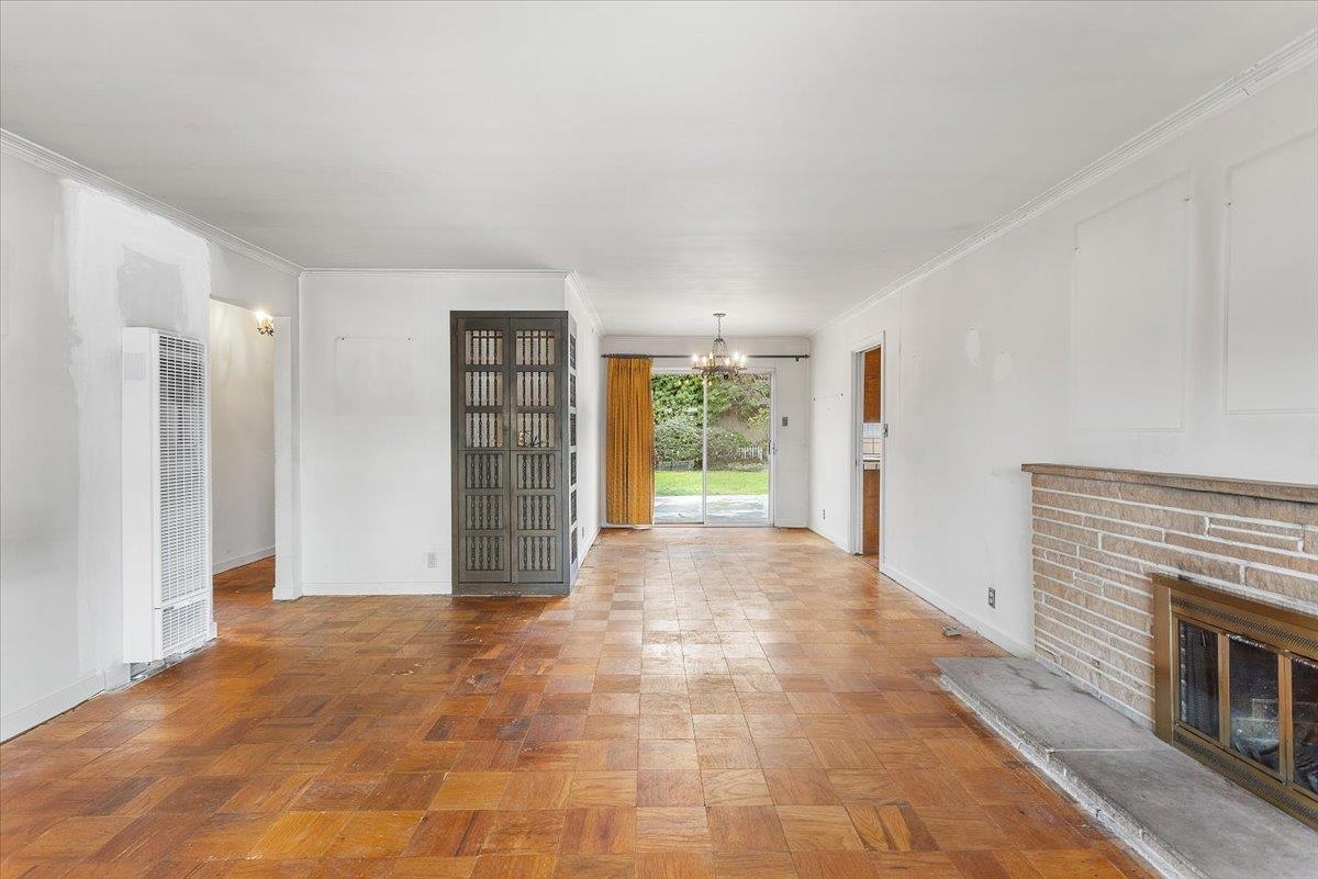 Detail Gallery Image 5 of 23 For 4105 Branson Dr, San Mateo,  CA 94403 - 3 Beds | 1 Baths