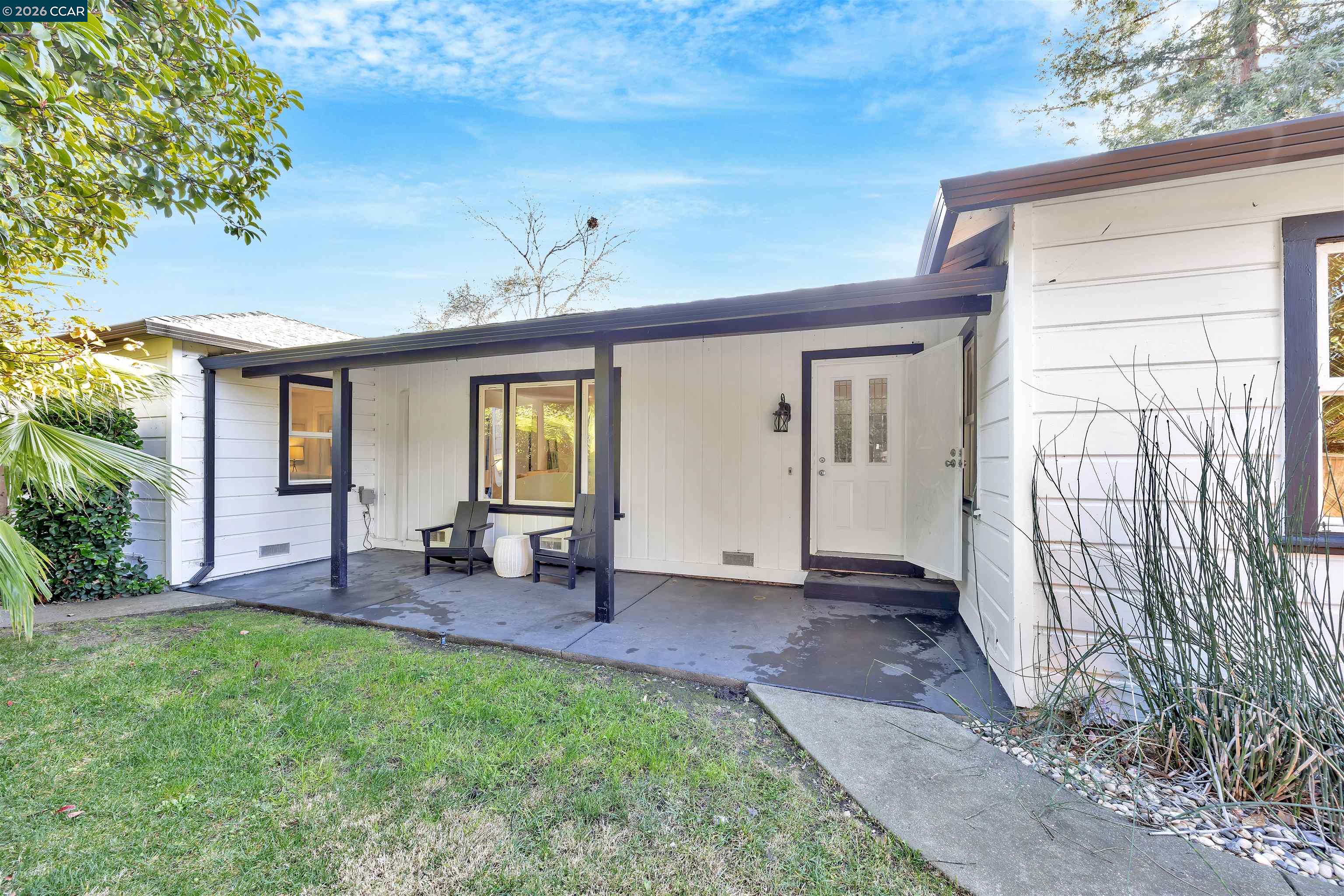 Front Image Thumbnail for CC41122407