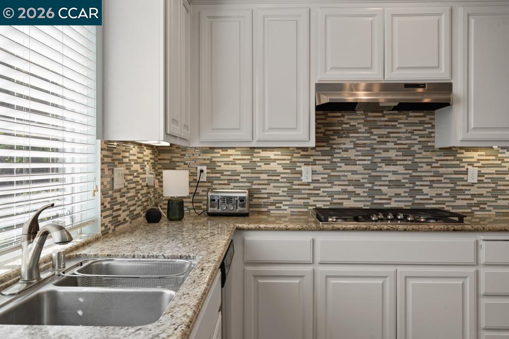 Detail Gallery Image 16 of 52 For 5627 Arcadia Cir, Discovery Bay,  CA 94505 - 5 Beds | 3/1 Baths