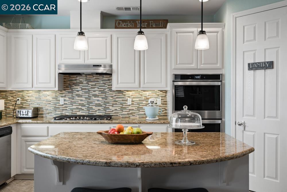 Detail Gallery Image 18 of 52 For 5627 Arcadia Cir, Discovery Bay,  CA 94505 - 5 Beds | 3/1 Baths