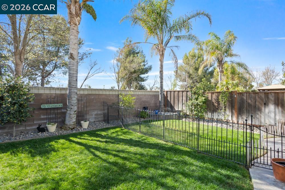 Detail Gallery Image 49 of 60 For 5627 Arcadia Cir, Discovery Bay,  CA 94505 - 5 Beds | 3/1 Baths