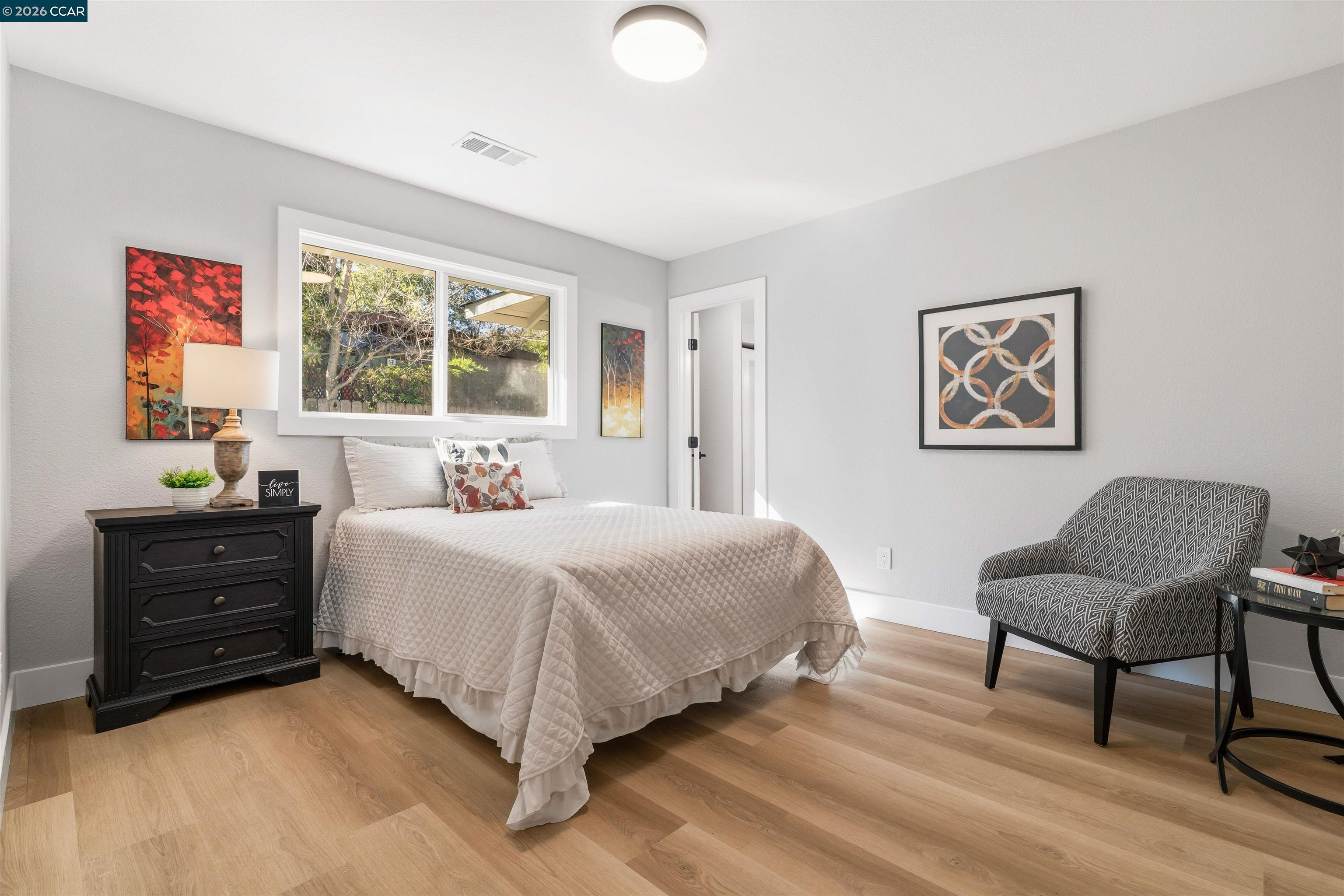 Detail Gallery Image 11 of 19 For 3102 Pine St, Martinez,  CA 94553 - 3 Beds | 2 Baths