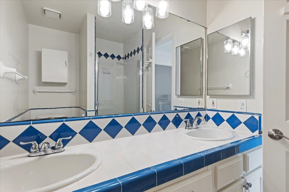 Photo #21: 41122413 Listing: Photo #21