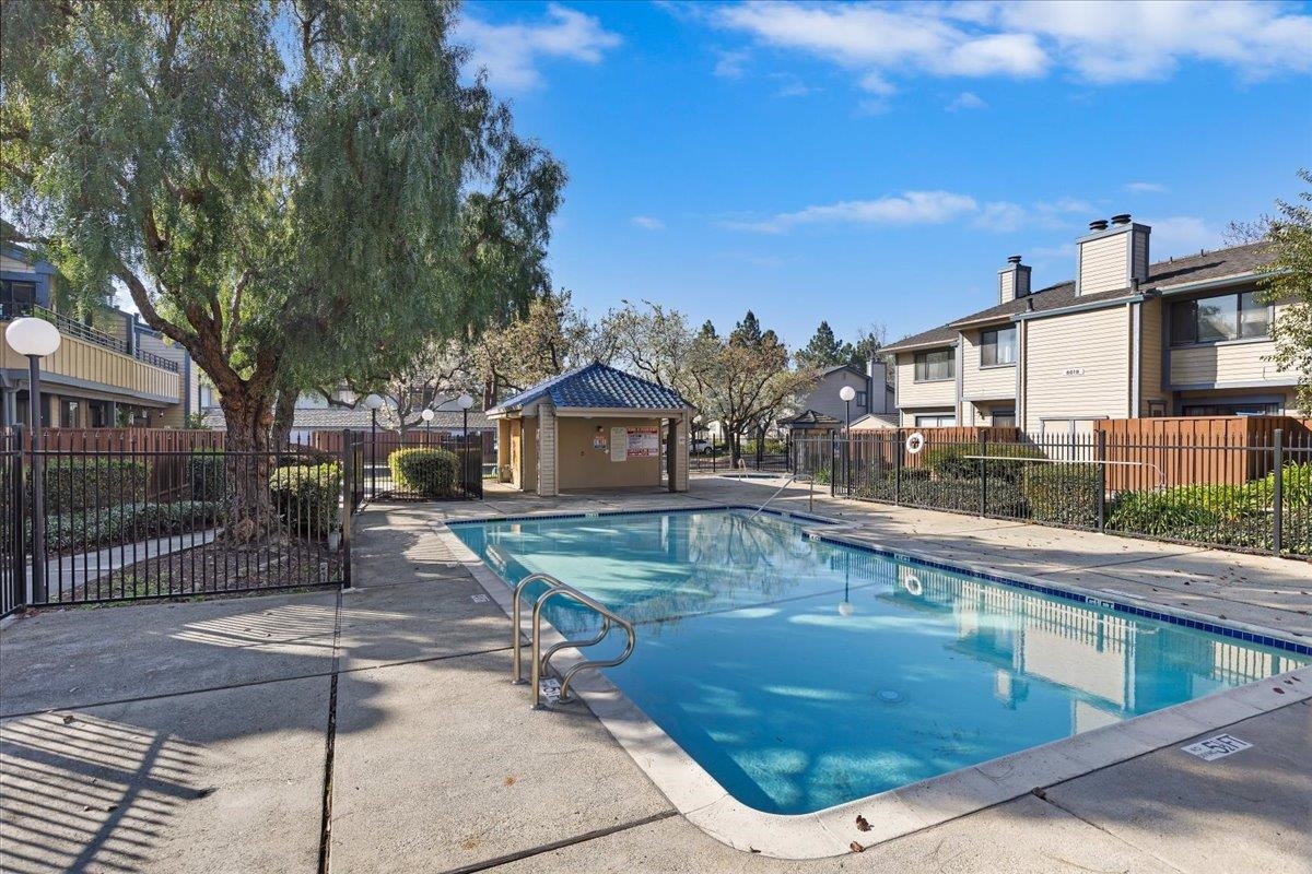 Photo #25: 41122413 Listing: Photo #25